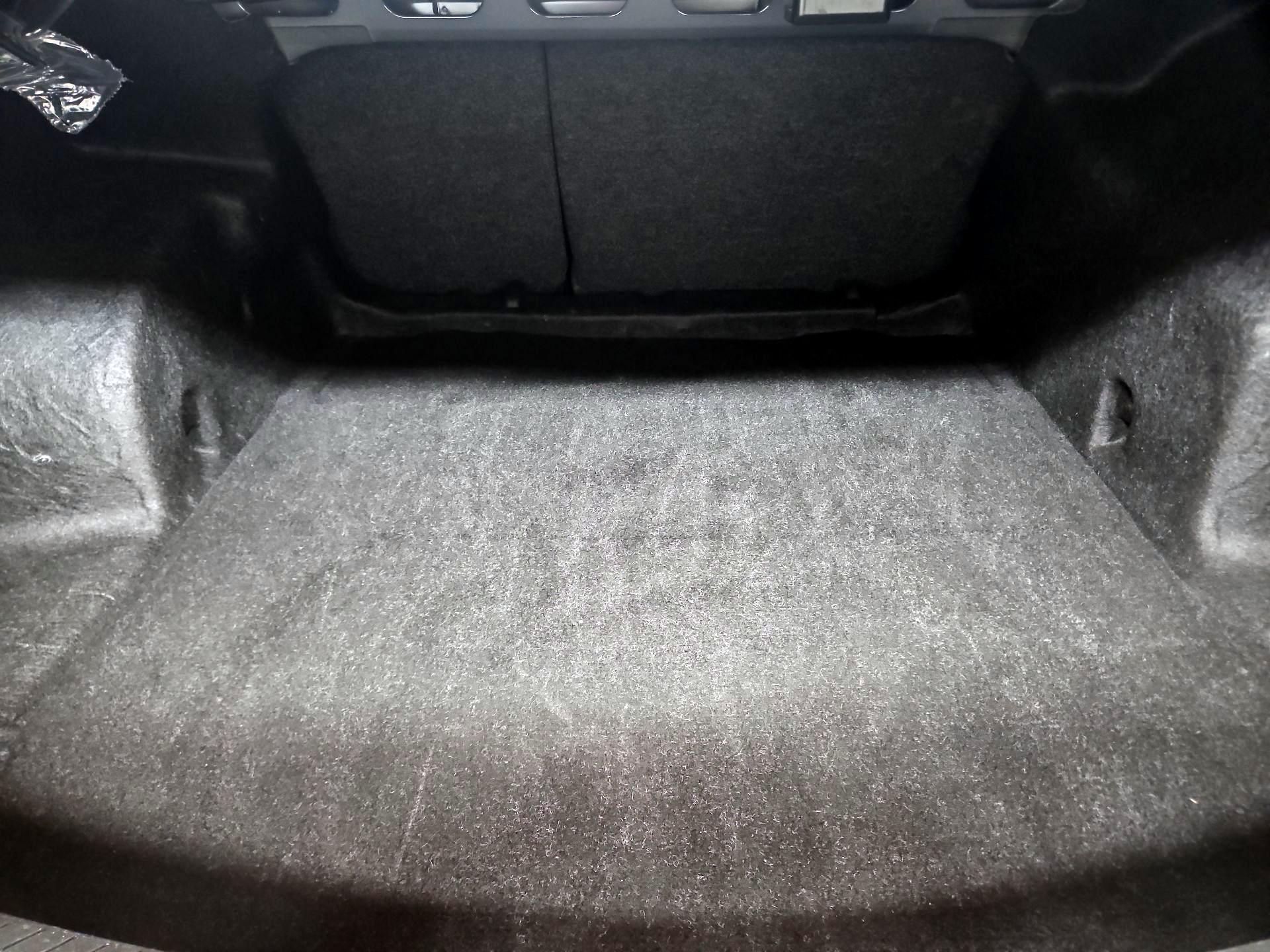 Thumbnail: 2023 Chevrolet Malibu - 20