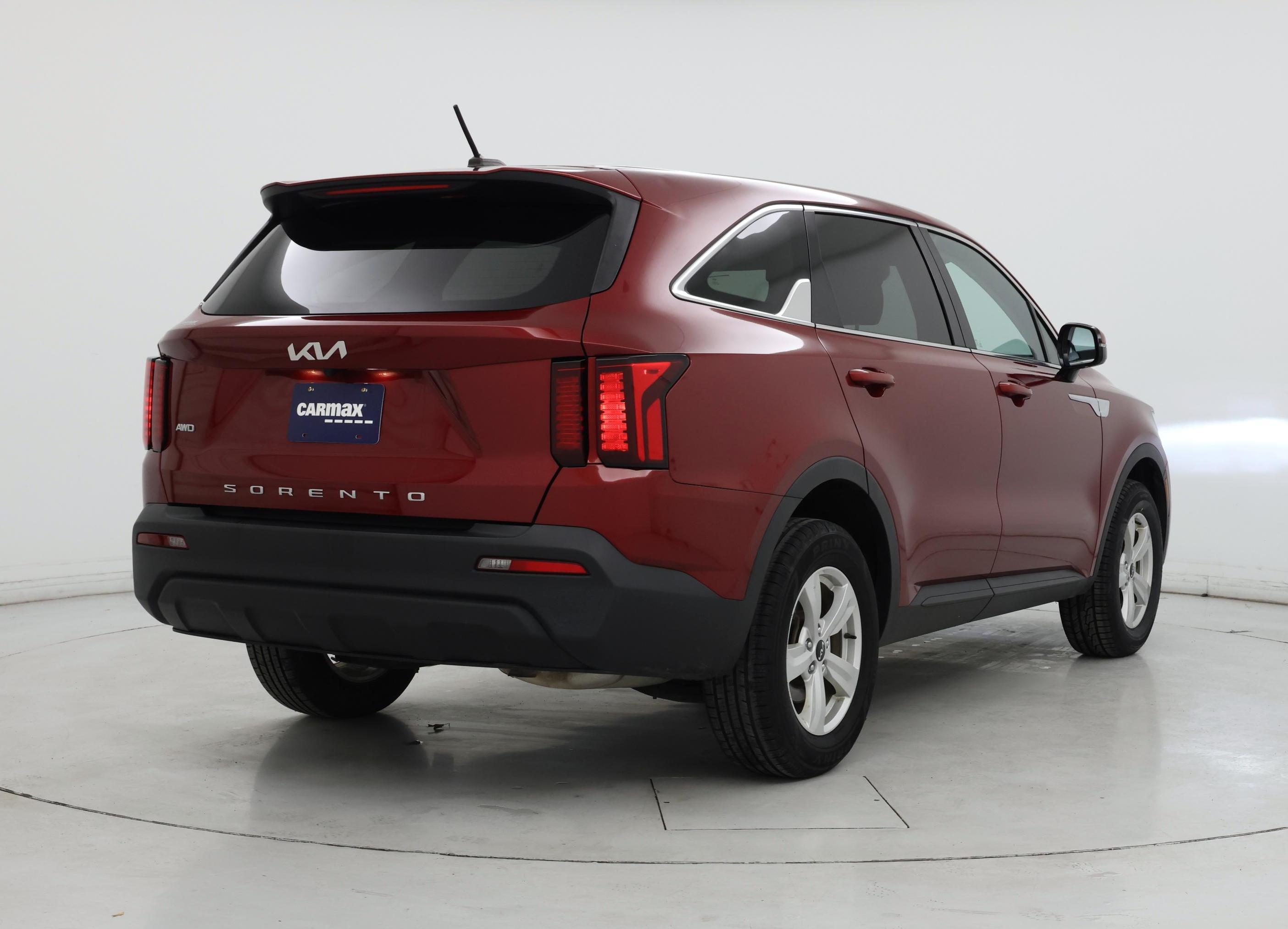 Thumbnail: 2022 Kia Sorento - 8