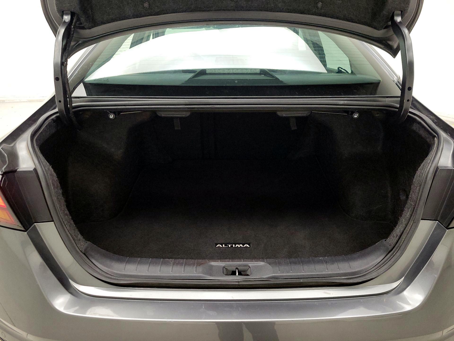 Thumbnail: 2023 Nissan Altima - 20