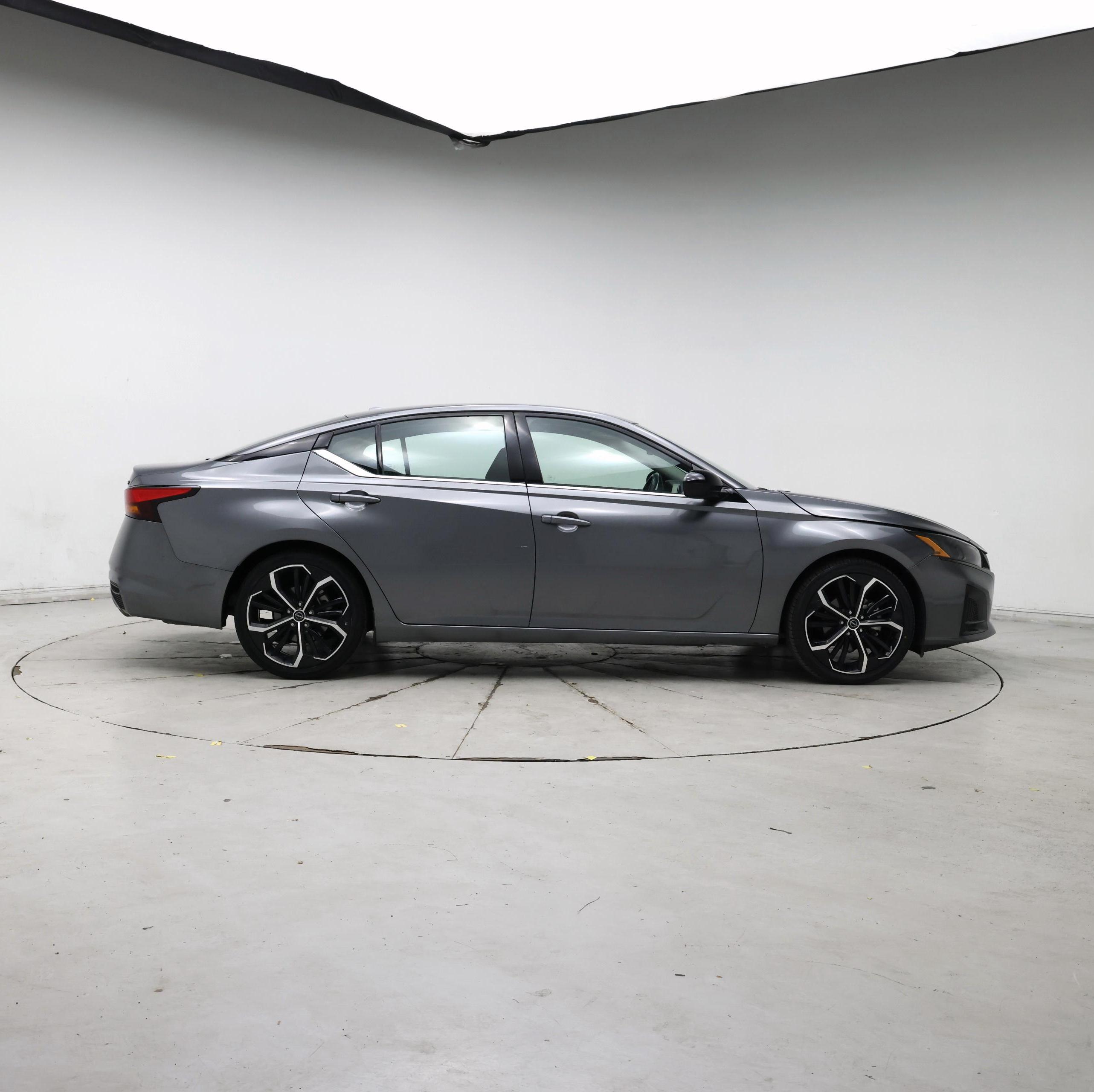 Thumbnail: 2023 Nissan Altima - 7