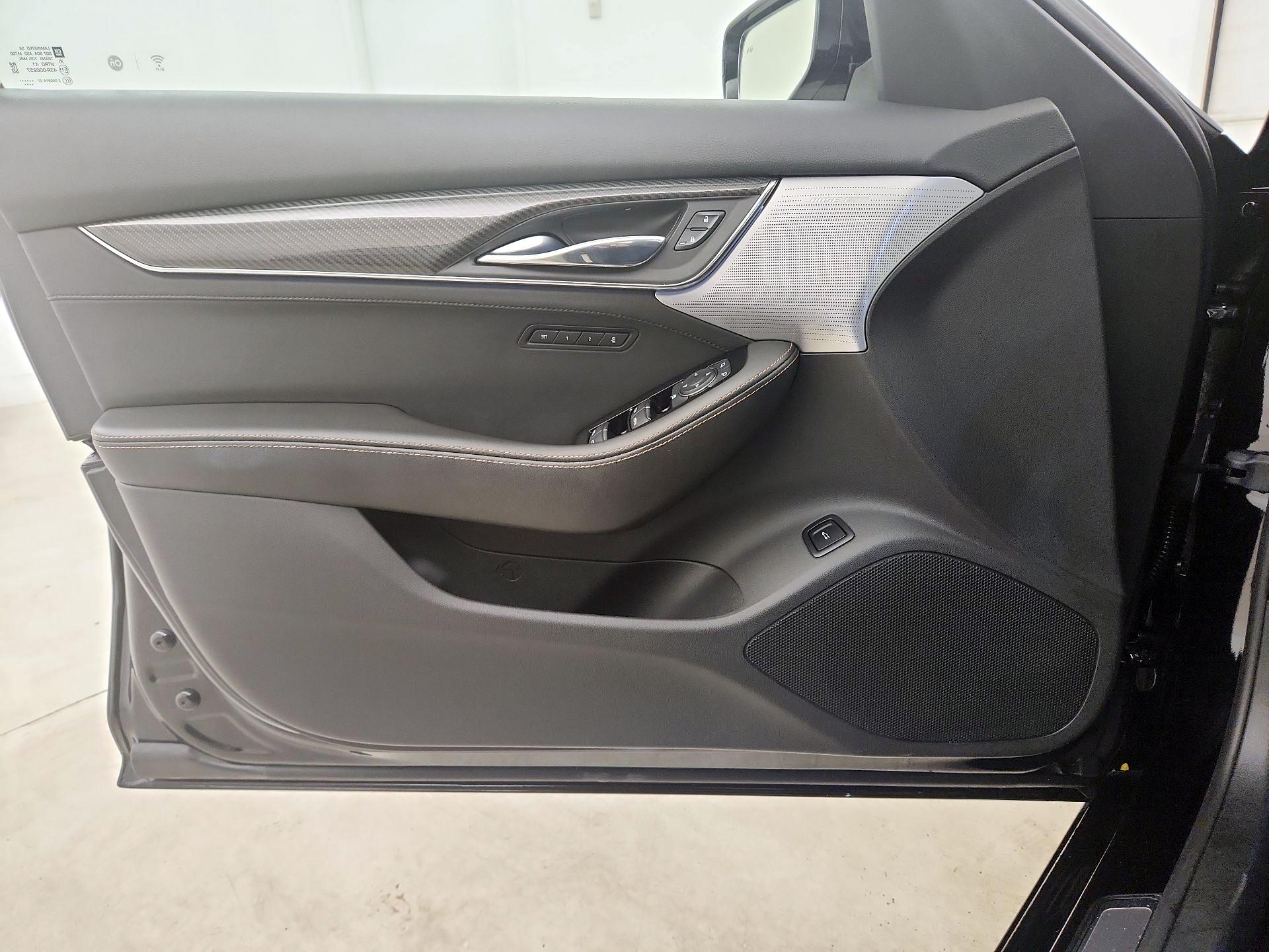 Thumbnail: 2023 Cadillac CT5 - 12