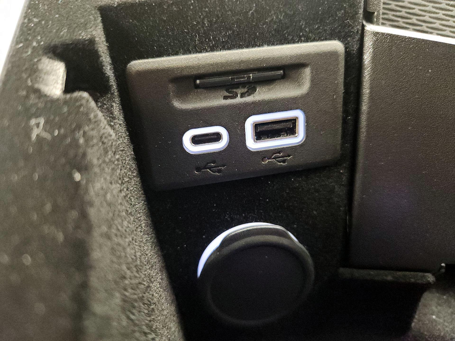 Thumbnail: 2023 Cadillac CT5 - 19