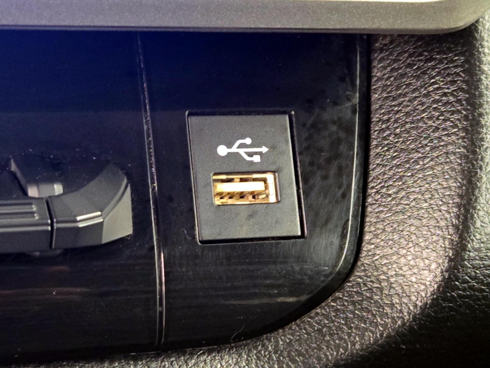 Thumbnail: 2022 Toyota Tundra - 18