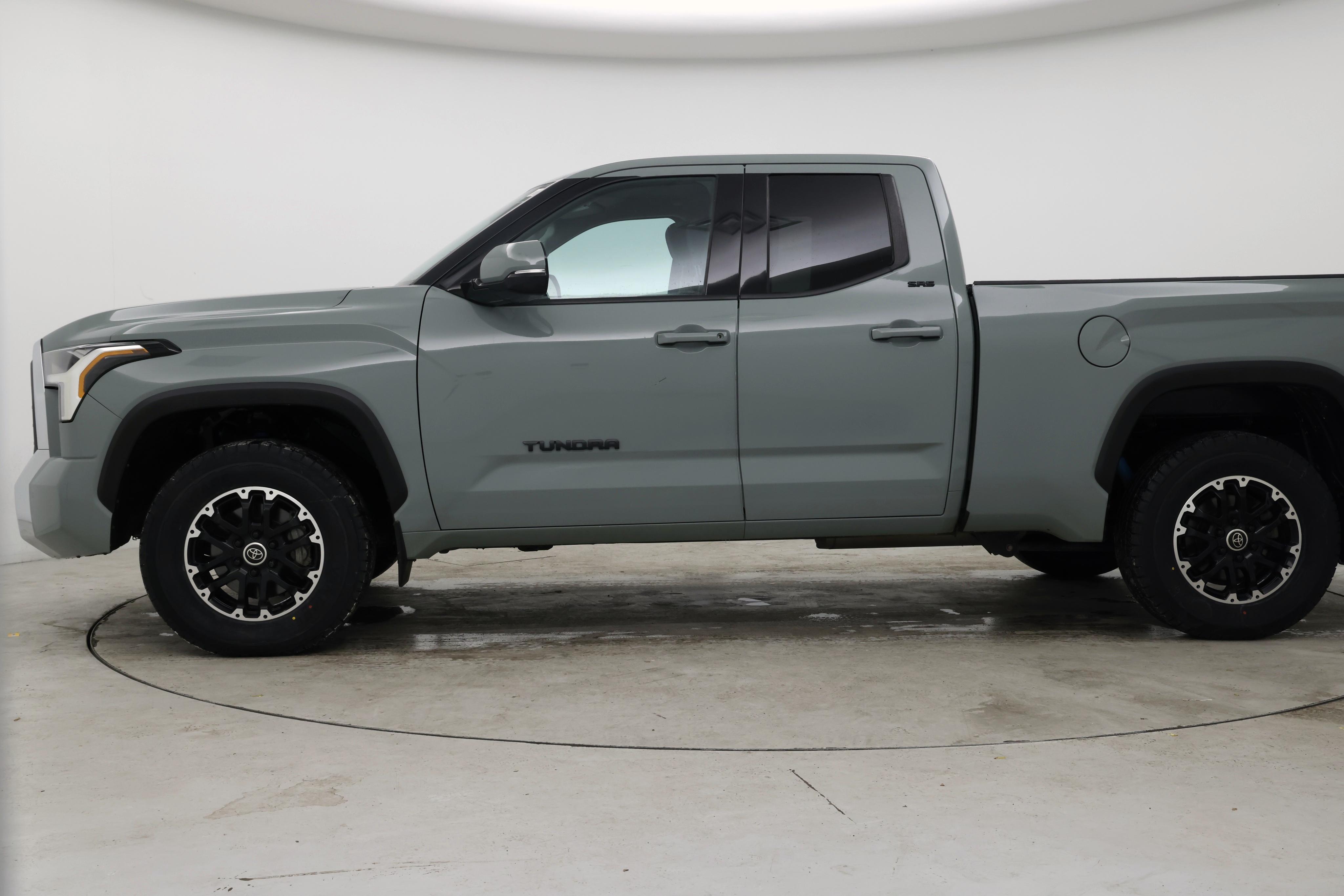 Thumbnail: 2022 Toyota Tundra - 3