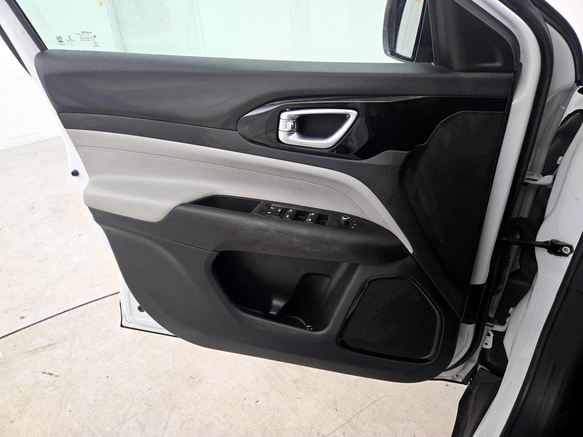 Thumbnail: 2022 Jeep Compass - 12