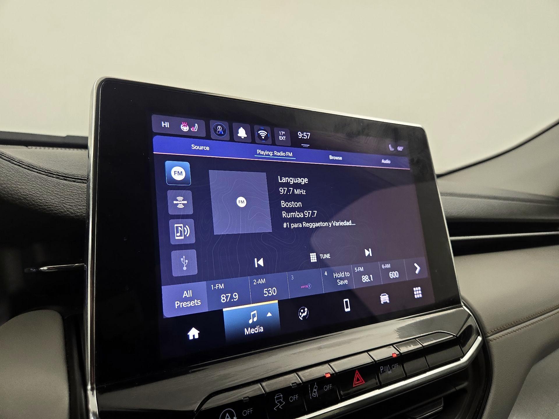 Thumbnail: 2022 Jeep Compass - 15