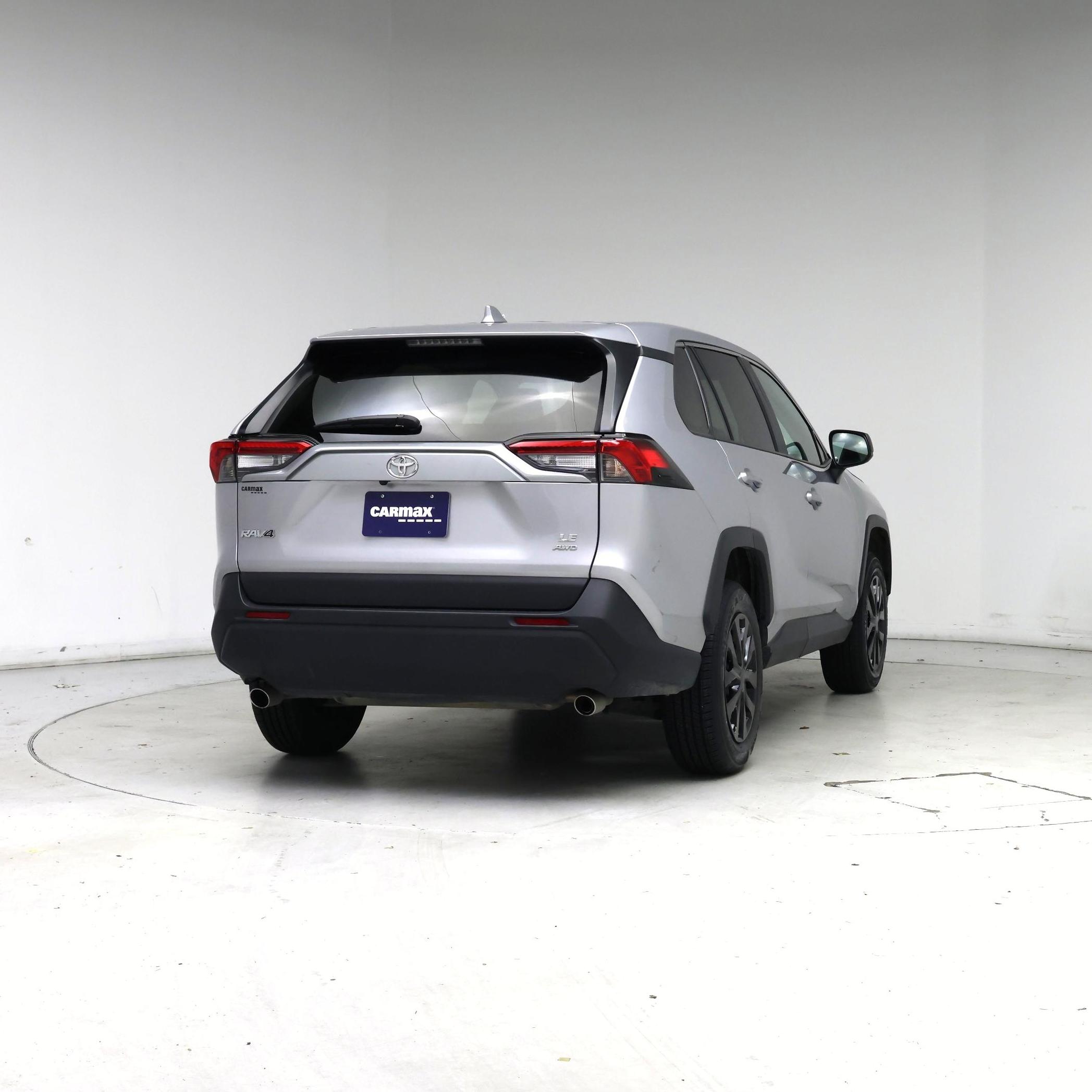 Thumbnail: 2024 Toyota RAV4 - 8