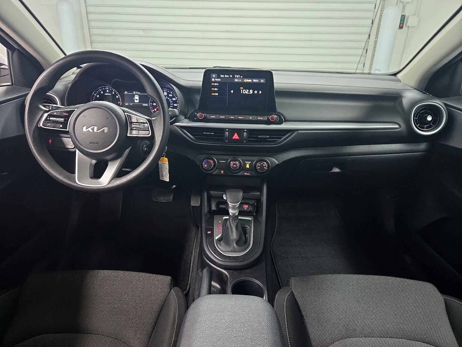 Thumbnail: 2024 Kia Forte - 9