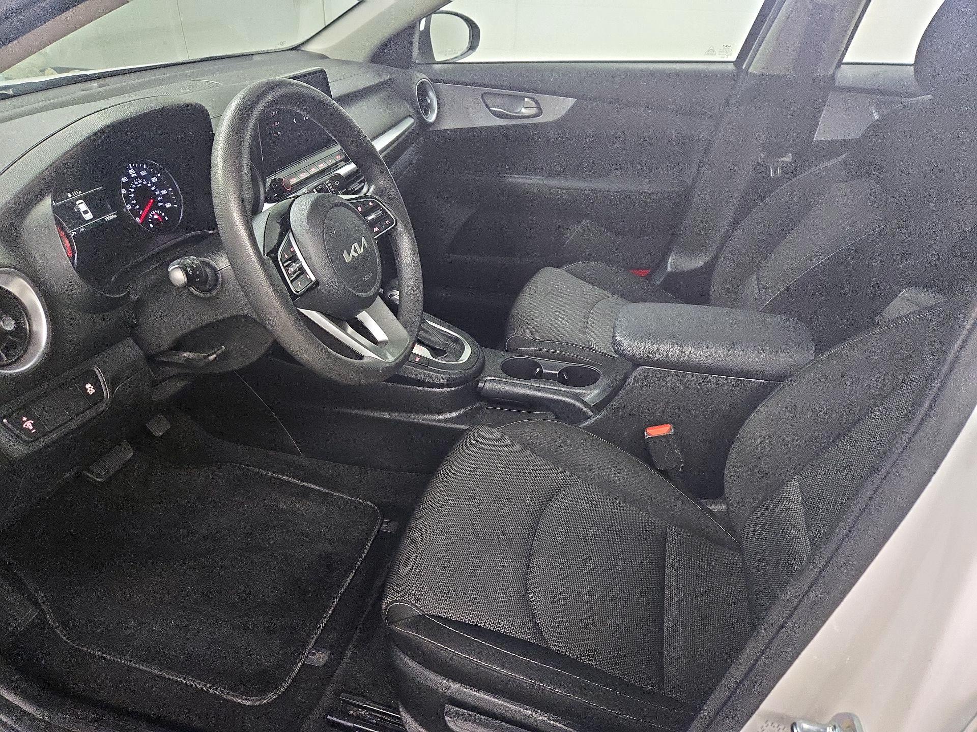 Thumbnail: 2024 Kia Forte - 11