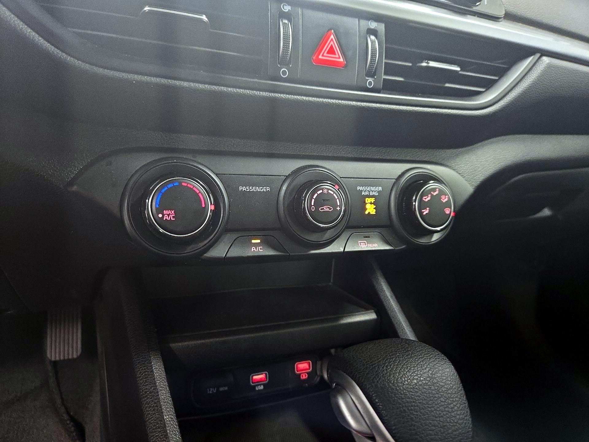 Thumbnail: 2024 Kia Forte - 16