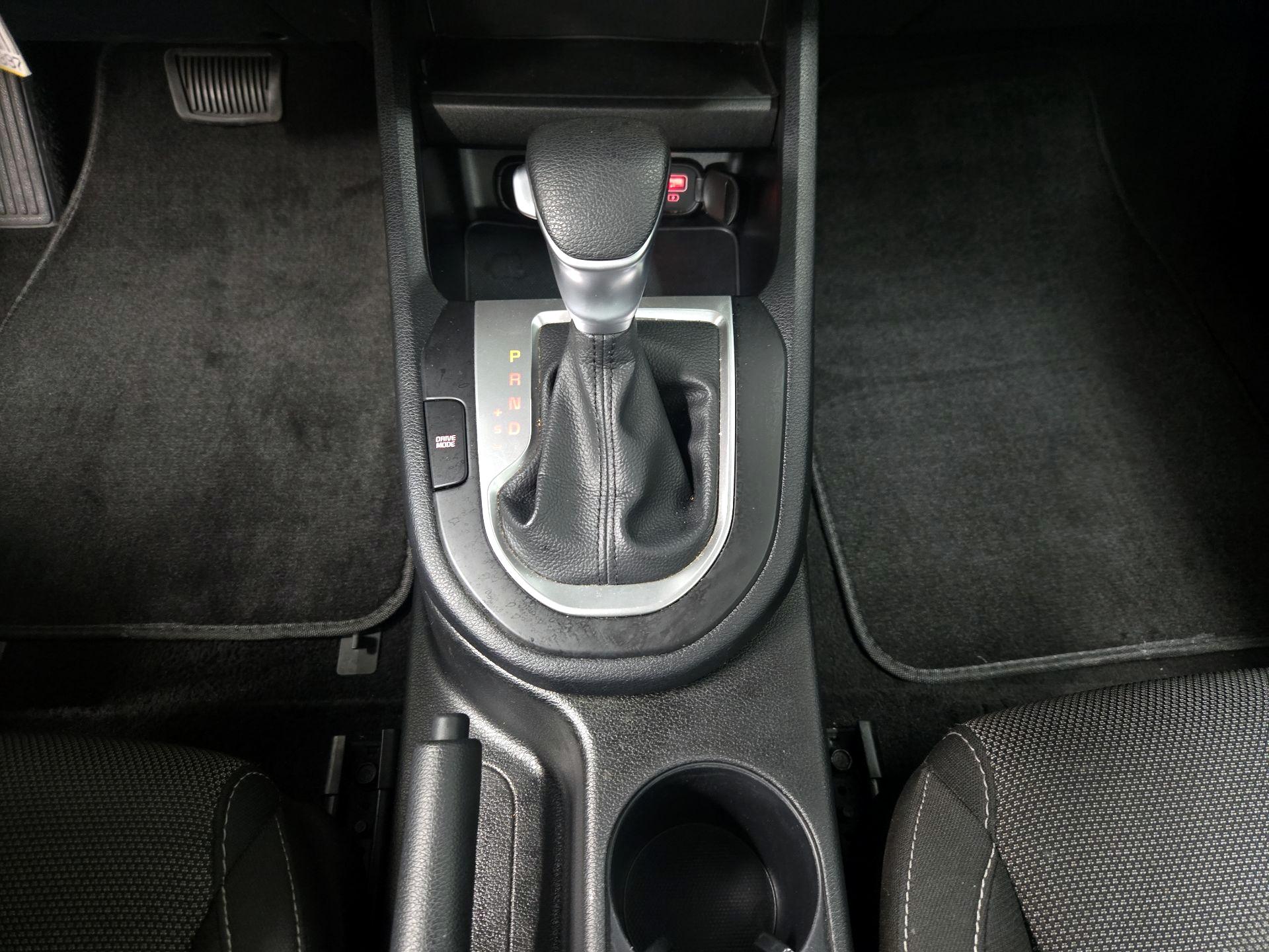 Thumbnail: 2024 Kia Forte - 17