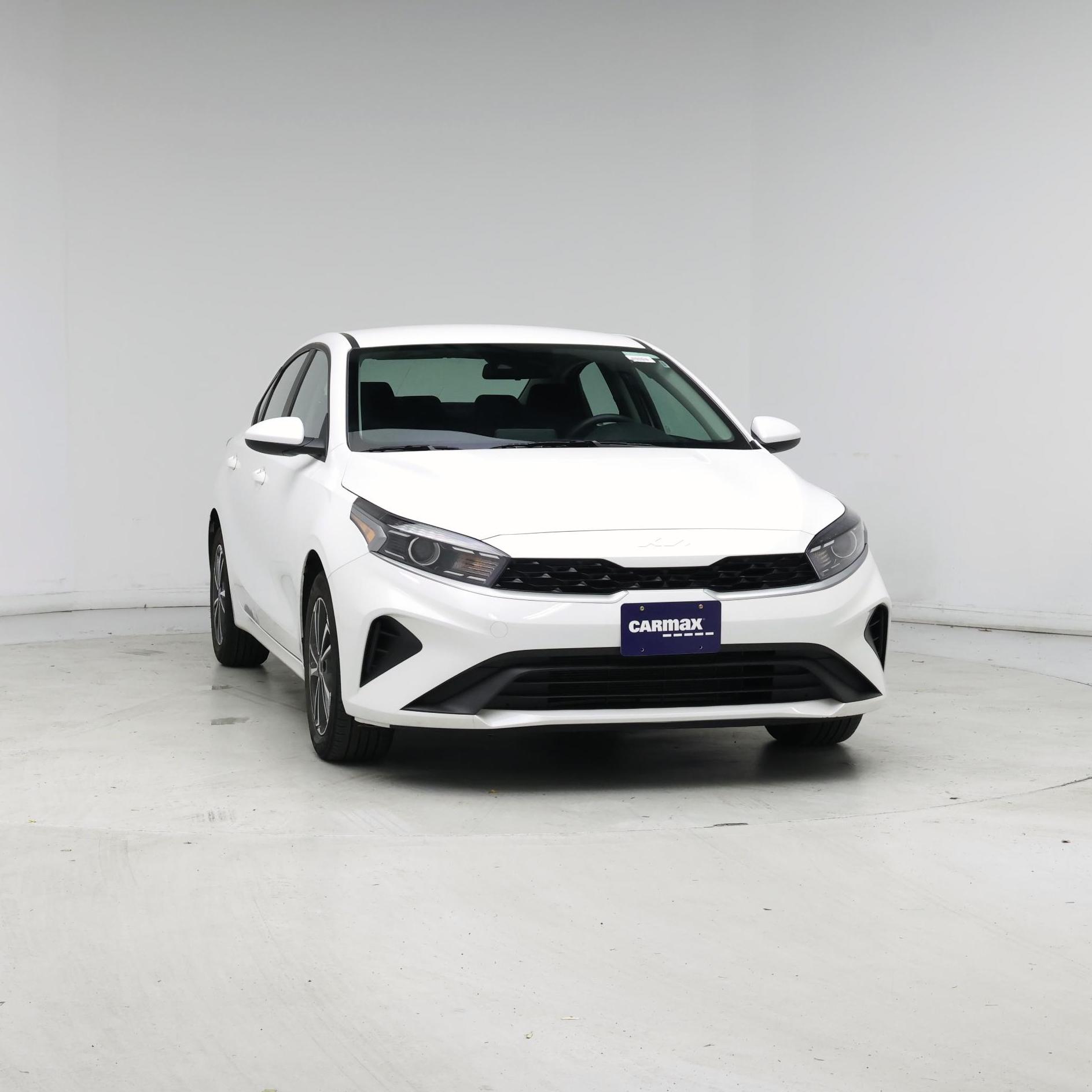 Thumbnail: 2024 Kia Forte - 5