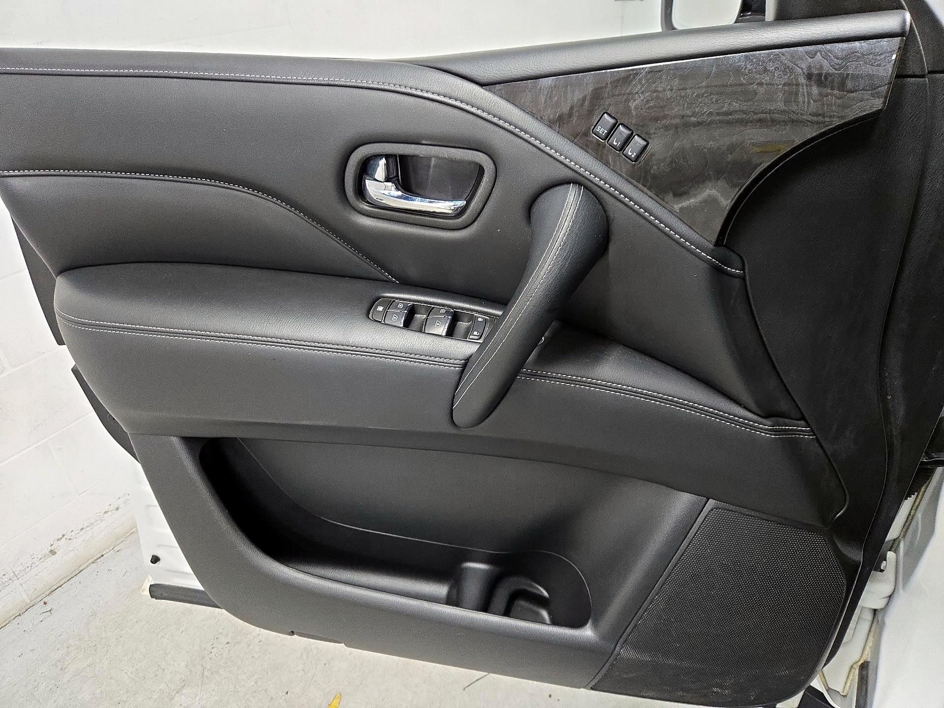 Thumbnail: 2024 INFINITI QX80 - 12