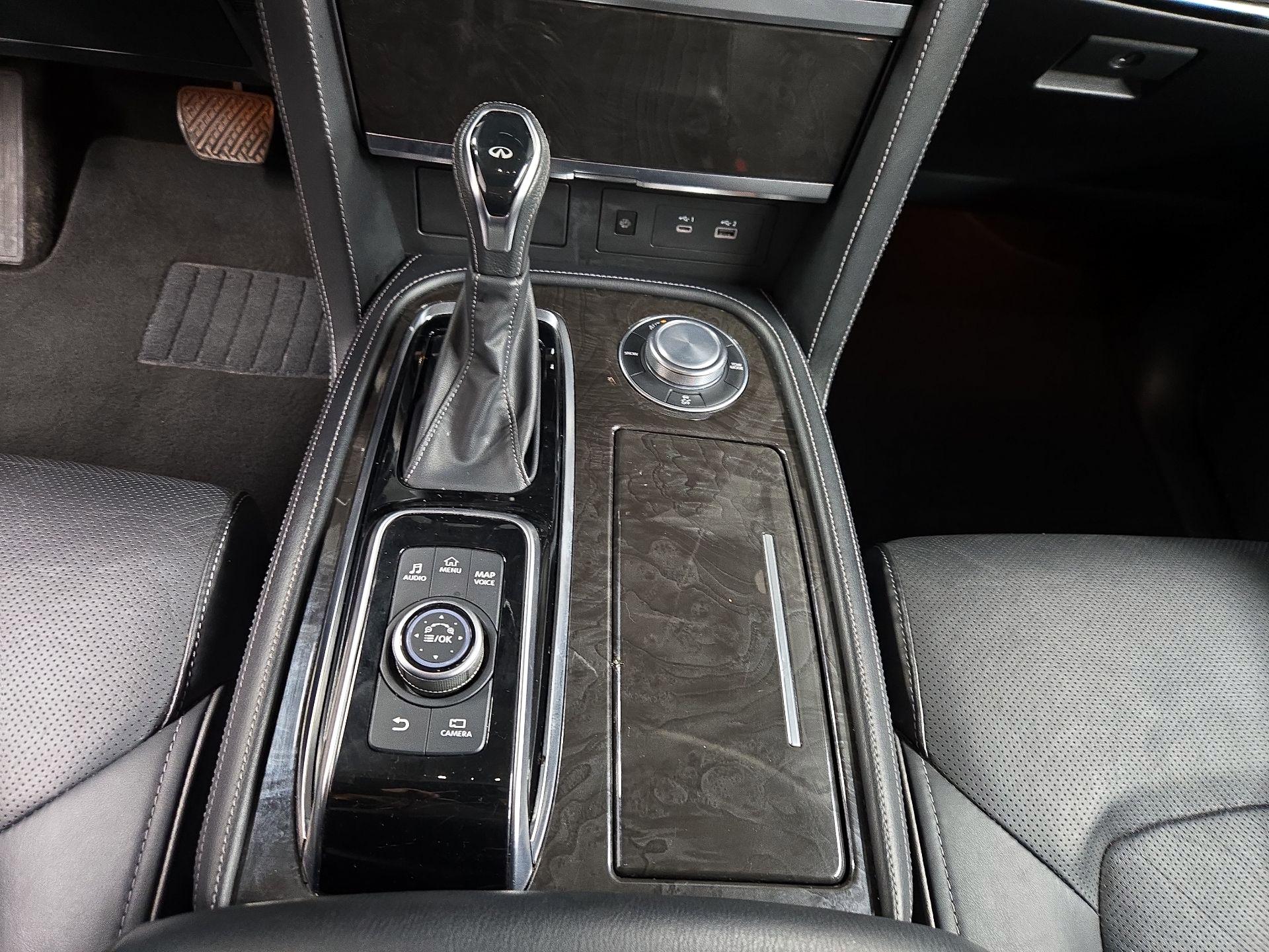 Thumbnail: 2024 INFINITI QX80 - 18