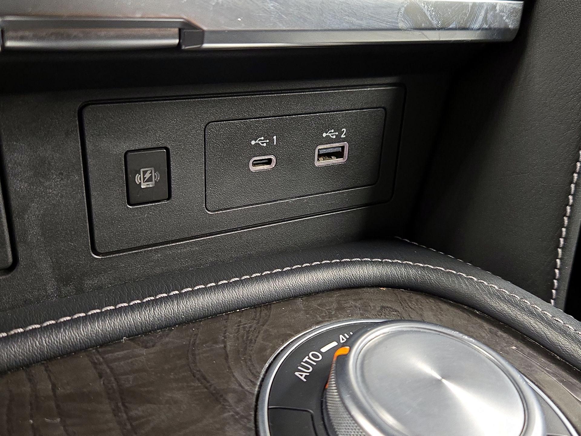 Thumbnail: 2024 INFINITI QX80 - 19