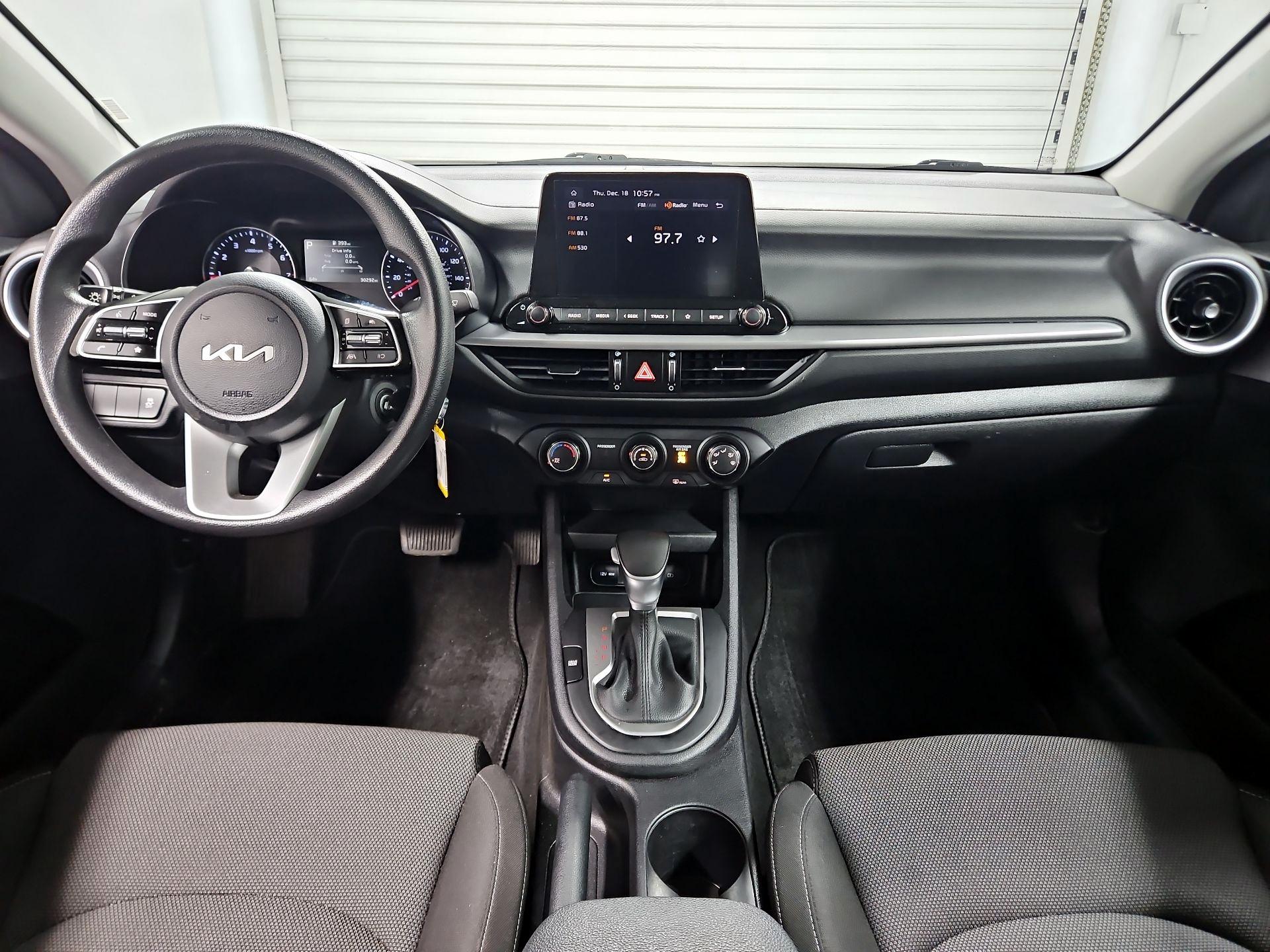 Thumbnail: 2024 Kia Forte - 9