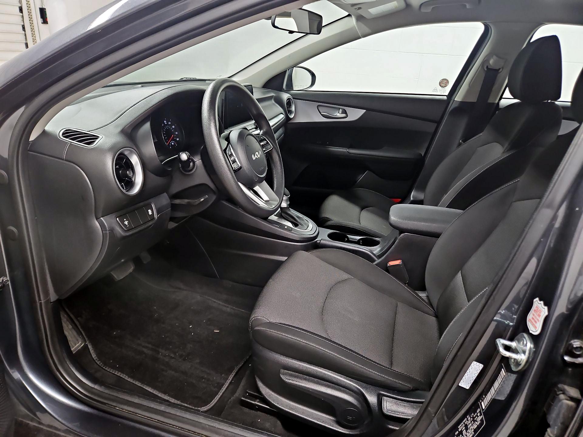 Thumbnail: 2024 Kia Forte - 11