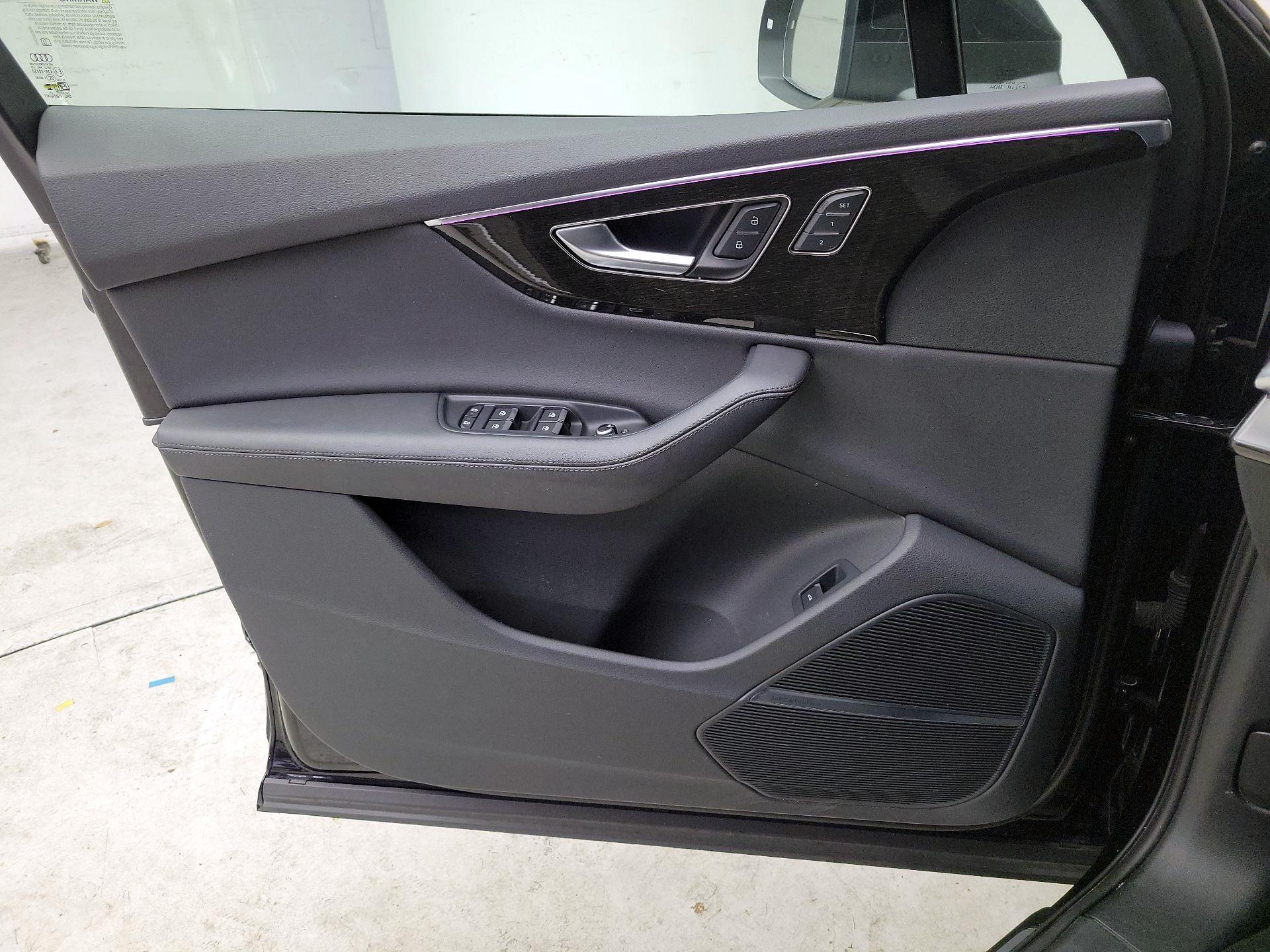 Thumbnail: 2024 Audi Q7 - 12