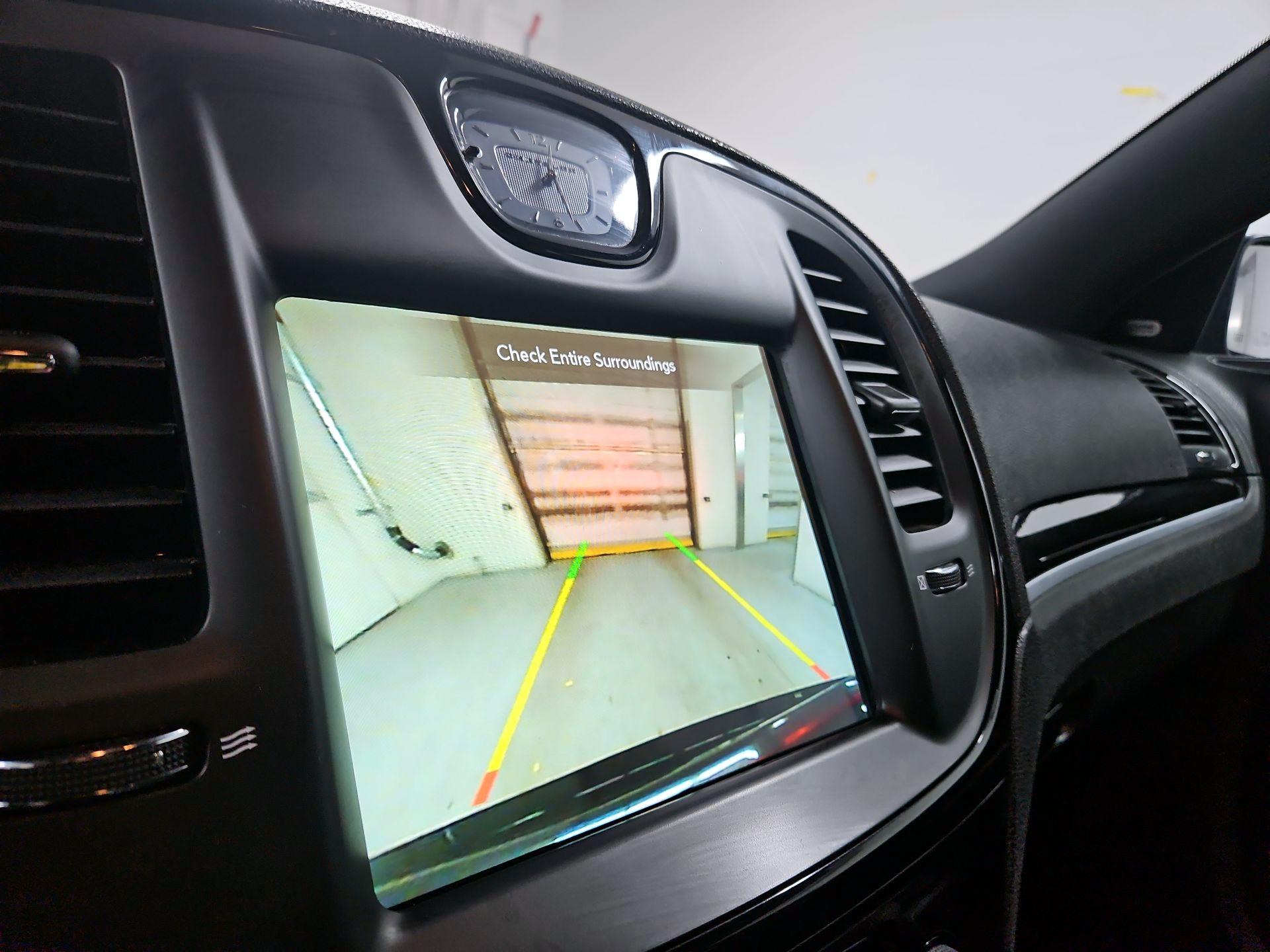 Thumbnail: 2023 Chrysler 300 - 14