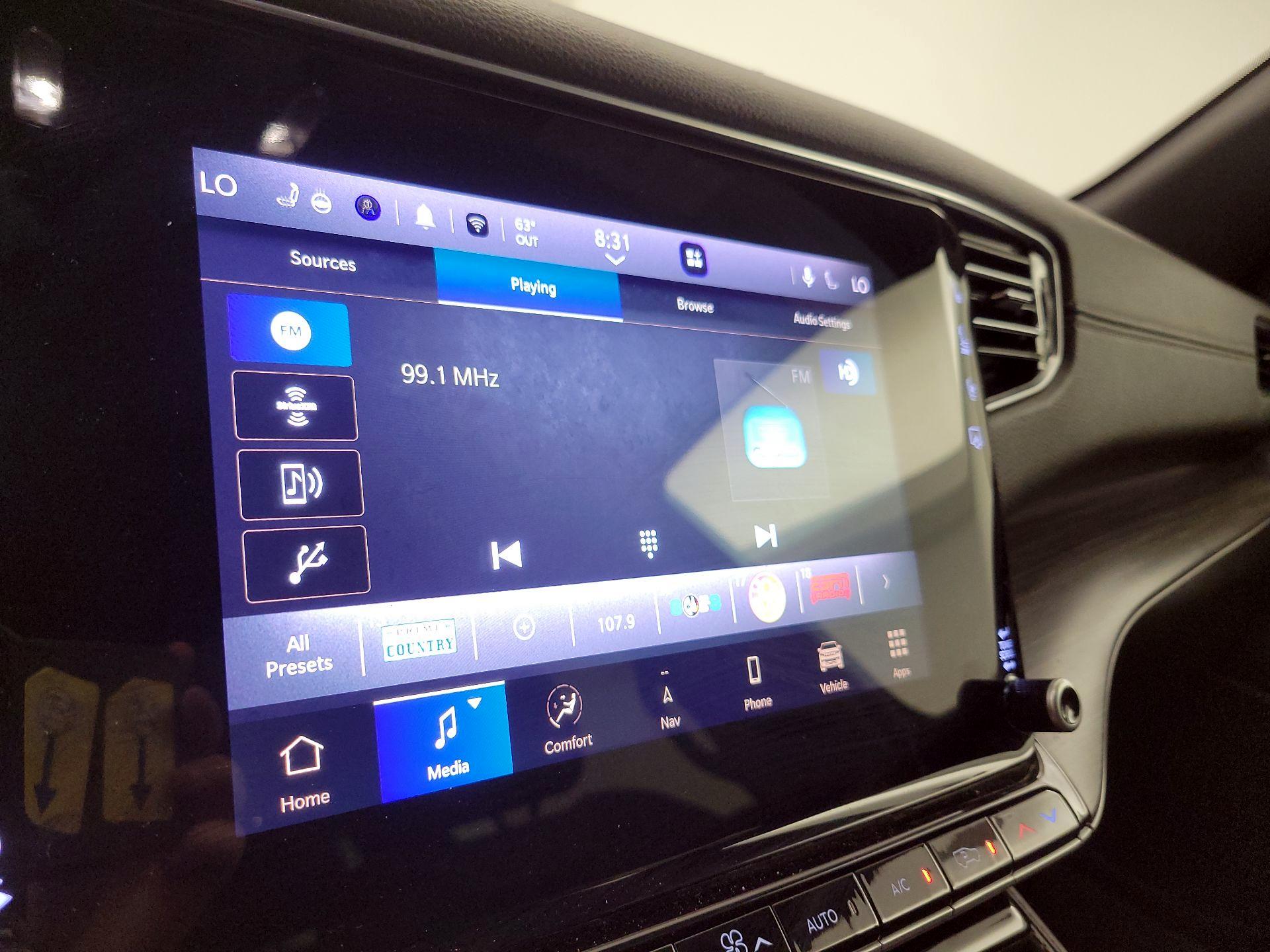 Thumbnail: 2024 Jeep Wagoneer - 16