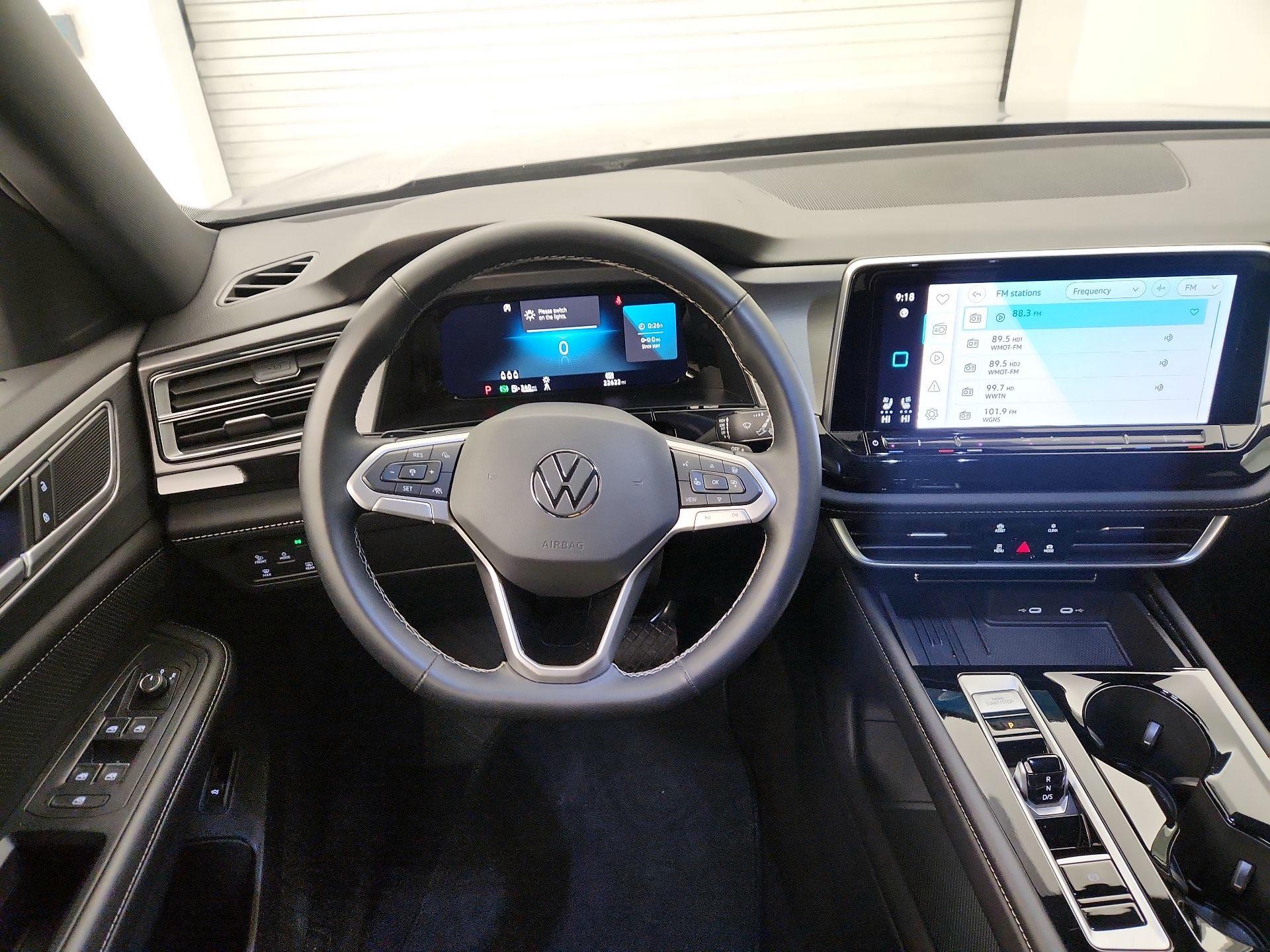 Thumbnail: 2025 Volkswagen Atlas - 10