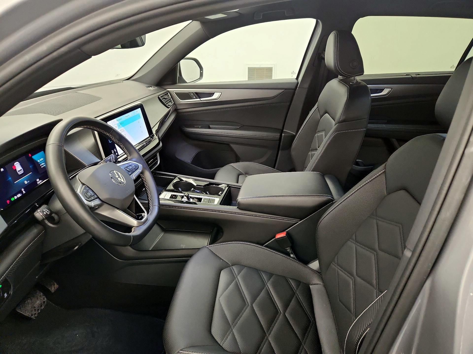 Thumbnail: 2025 Volkswagen Atlas - 11