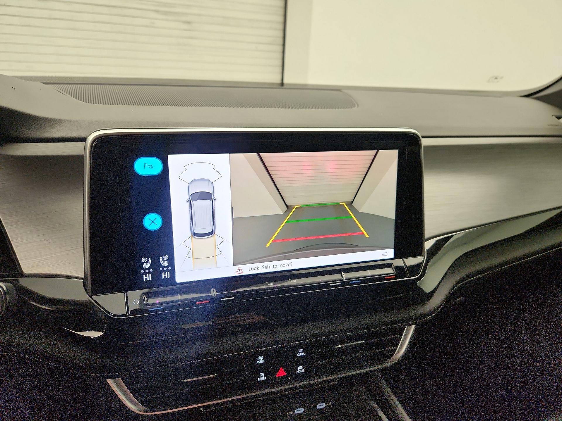 Thumbnail: 2025 Volkswagen Atlas - 14