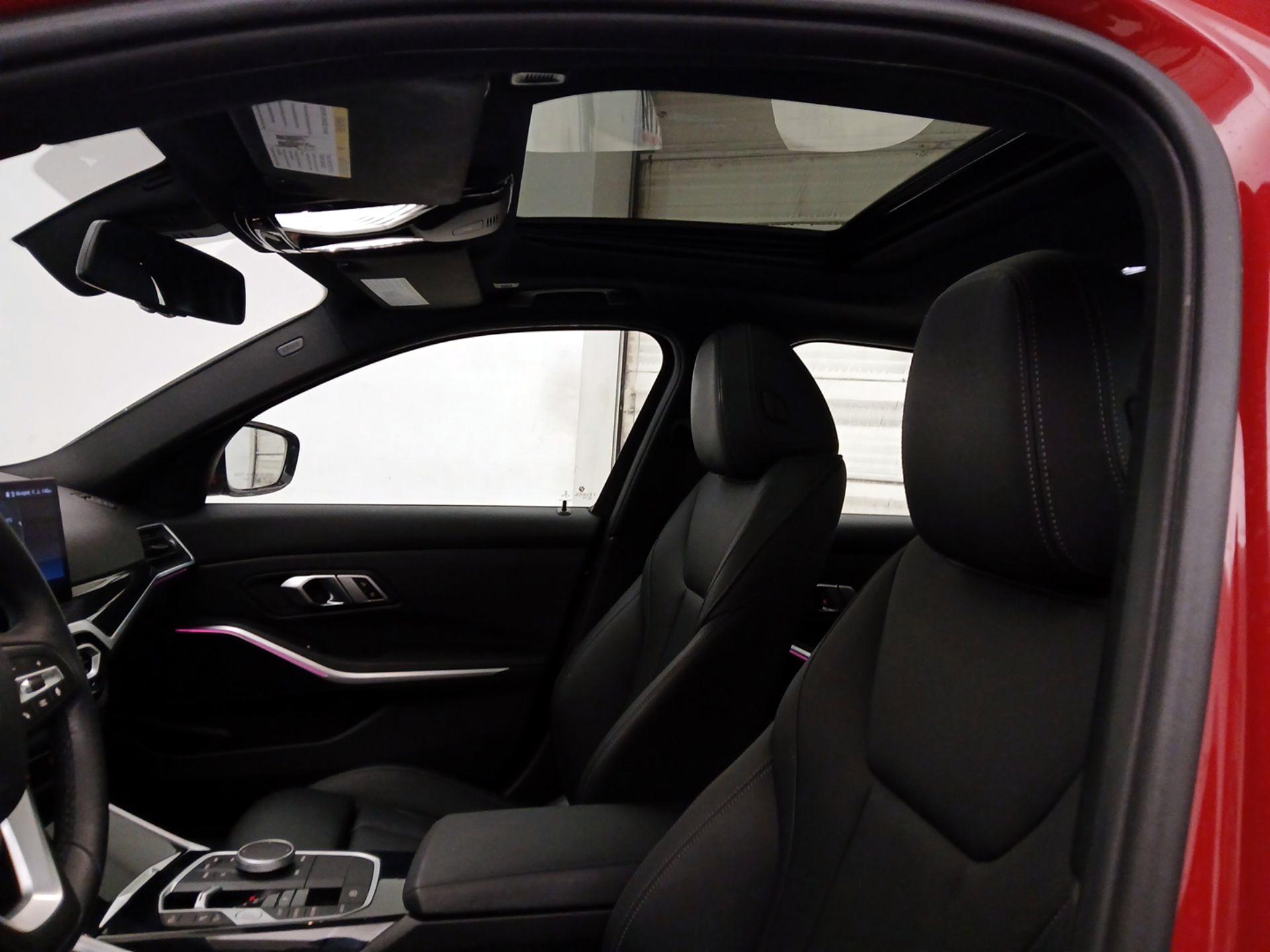 Thumbnail: 2023 BMW 3 Series - 19