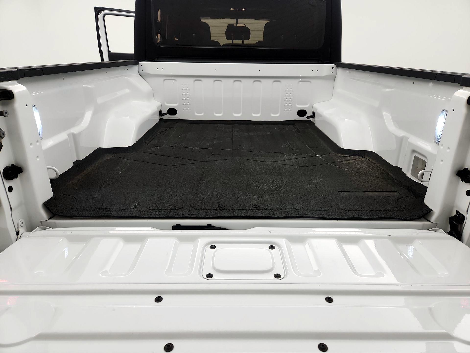 Thumbnail: 2020 Jeep Gladiator - 20