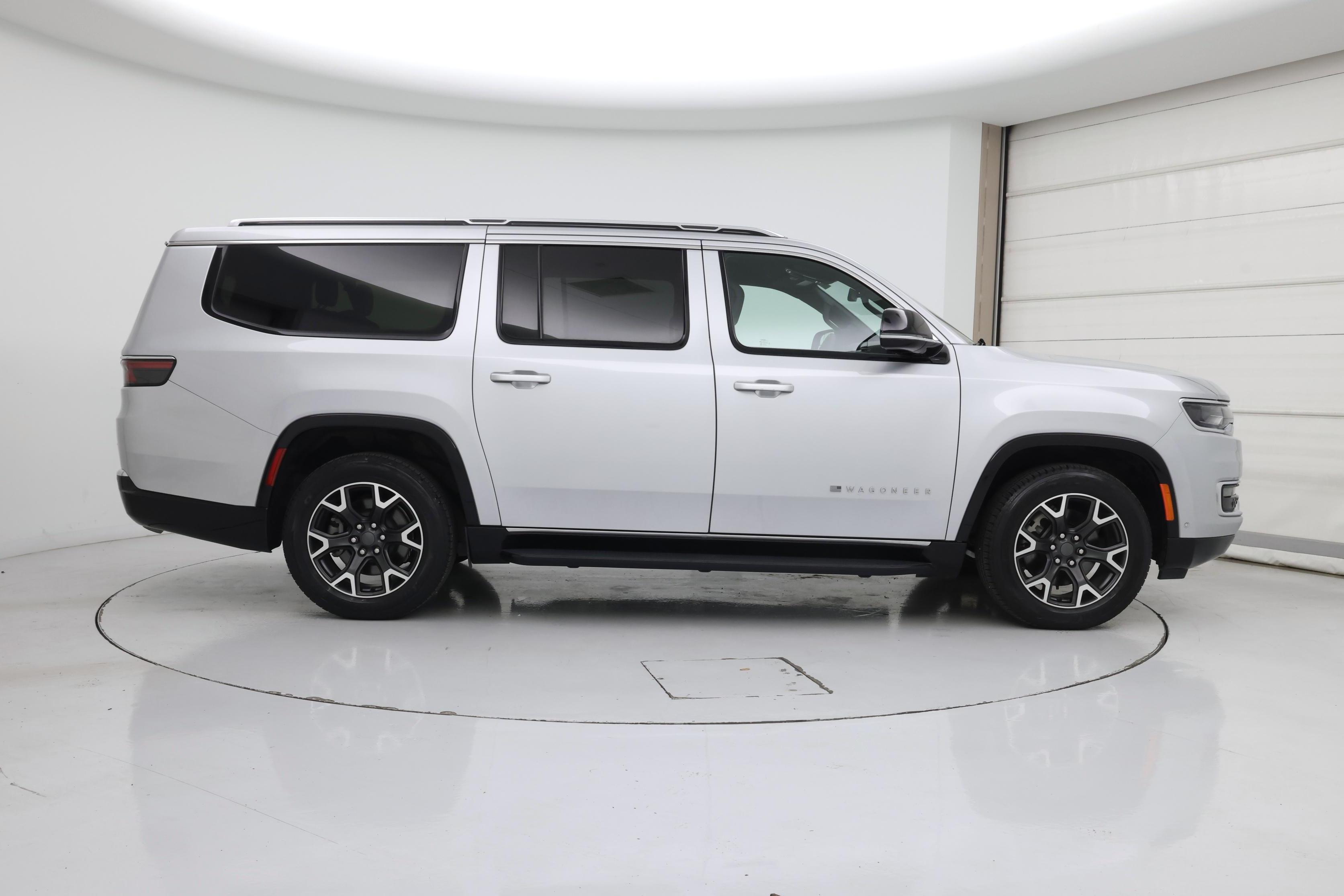 Thumbnail: 2023 Jeep Wagoneer - 7