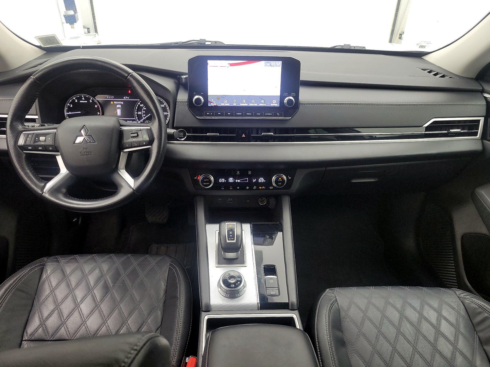 Thumbnail: 2022 Mitsubishi Outlander - 9