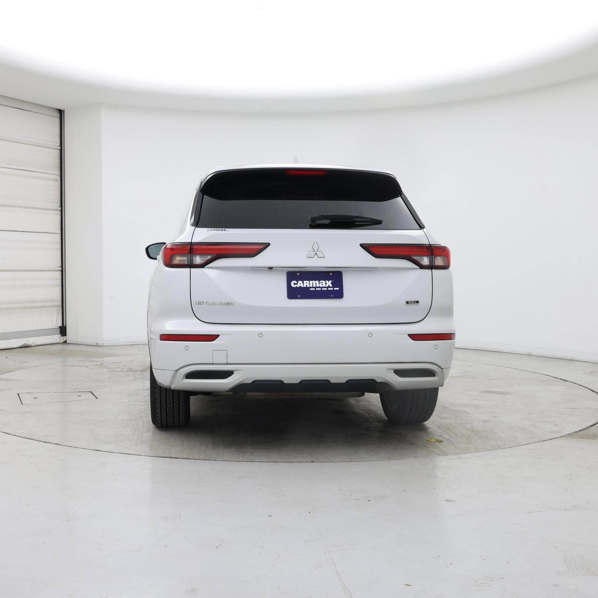 Thumbnail: 2022 Mitsubishi Outlander - 6