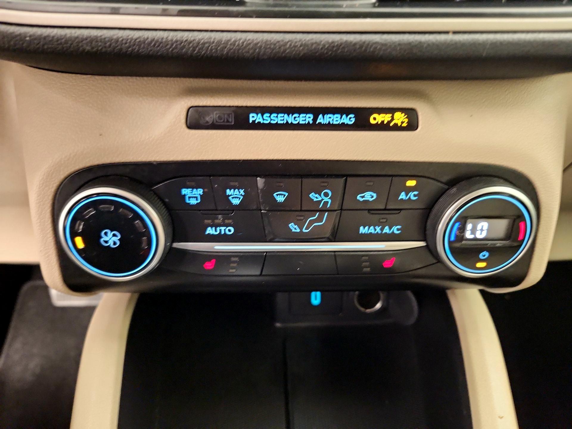 Thumbnail: 2020 Ford Escape - 16