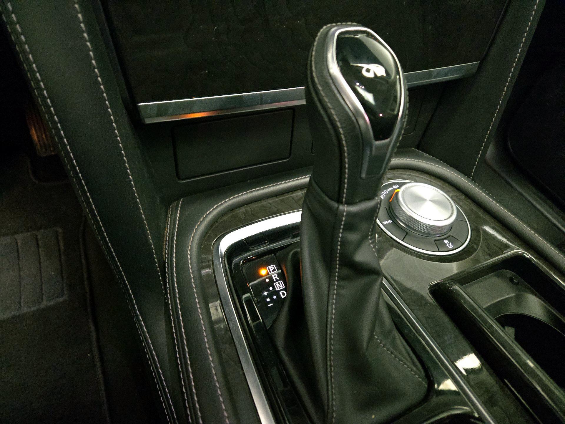 Thumbnail: 2024 INFINITI QX80 - 18