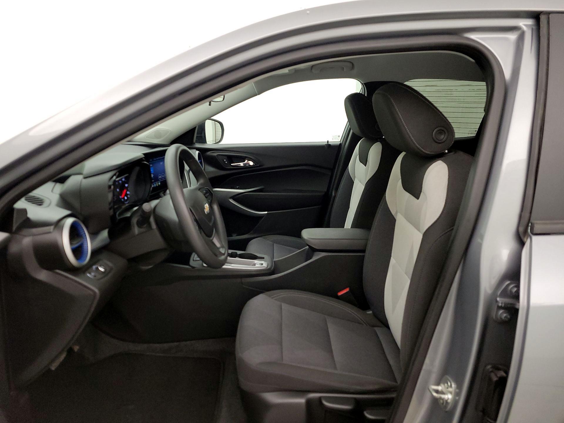 Thumbnail: 2024 Chevrolet Trax - 11