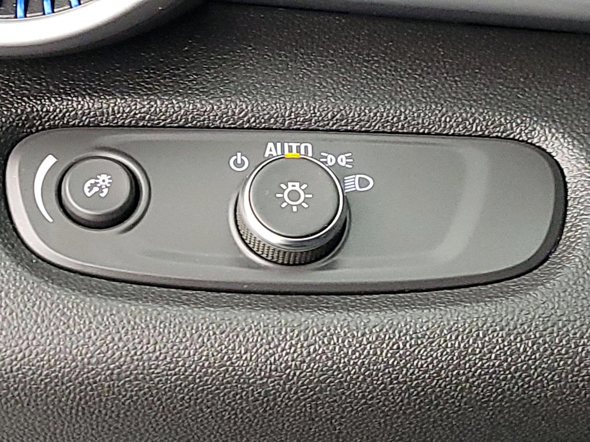 Thumbnail: 2024 Chevrolet Trax - 13