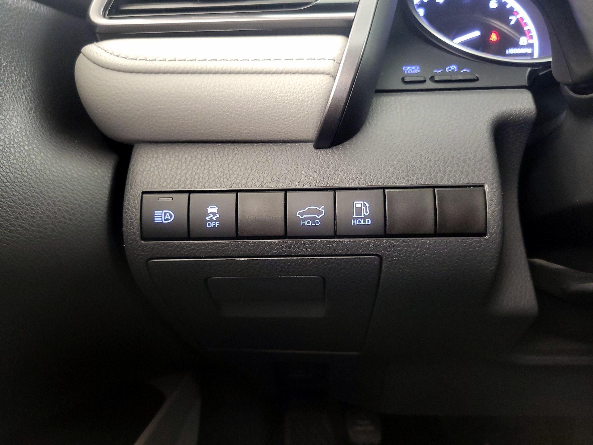 Thumbnail: 2023 Toyota Camry - 13