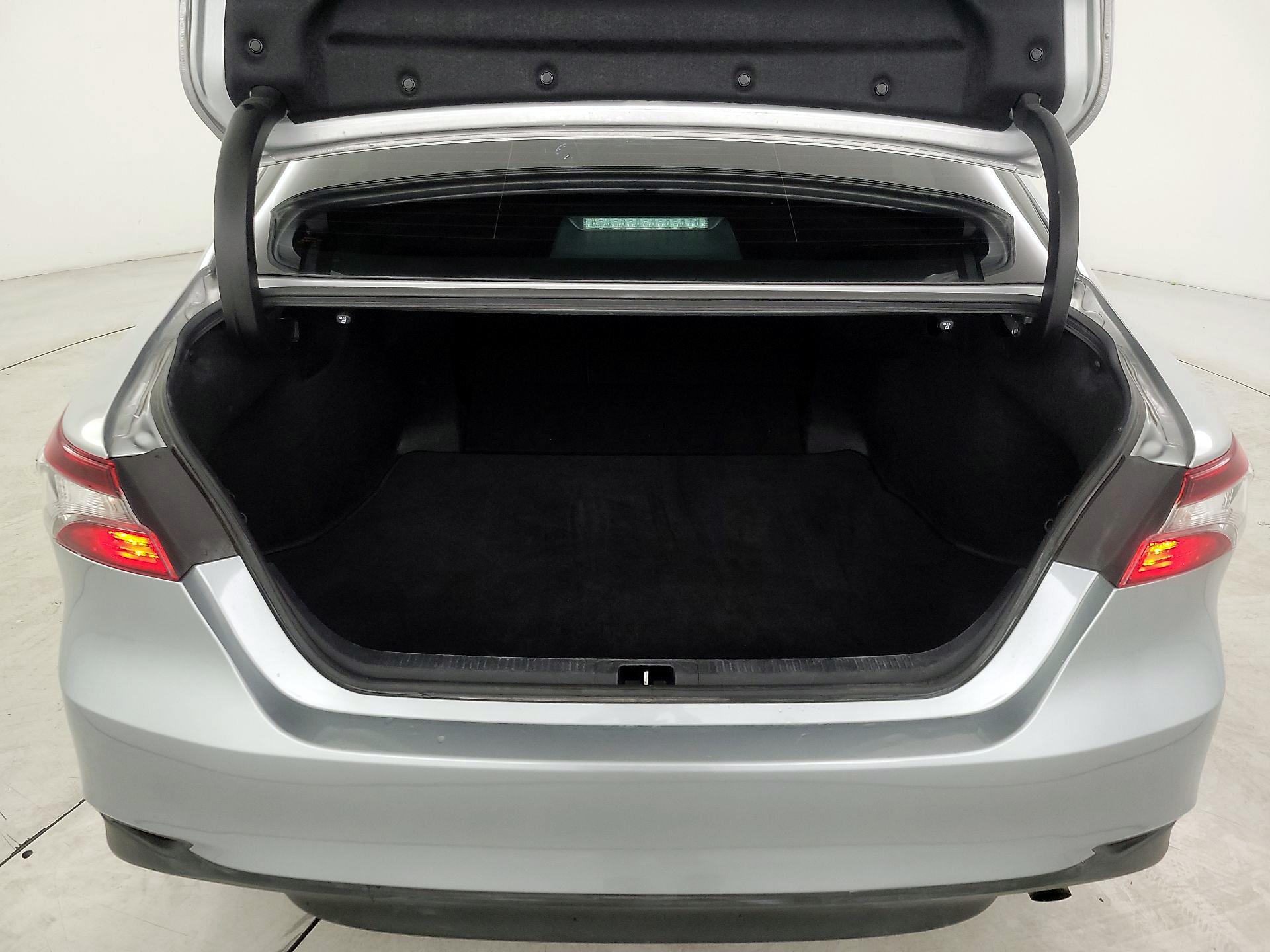 Thumbnail: 2023 Toyota Camry - 20