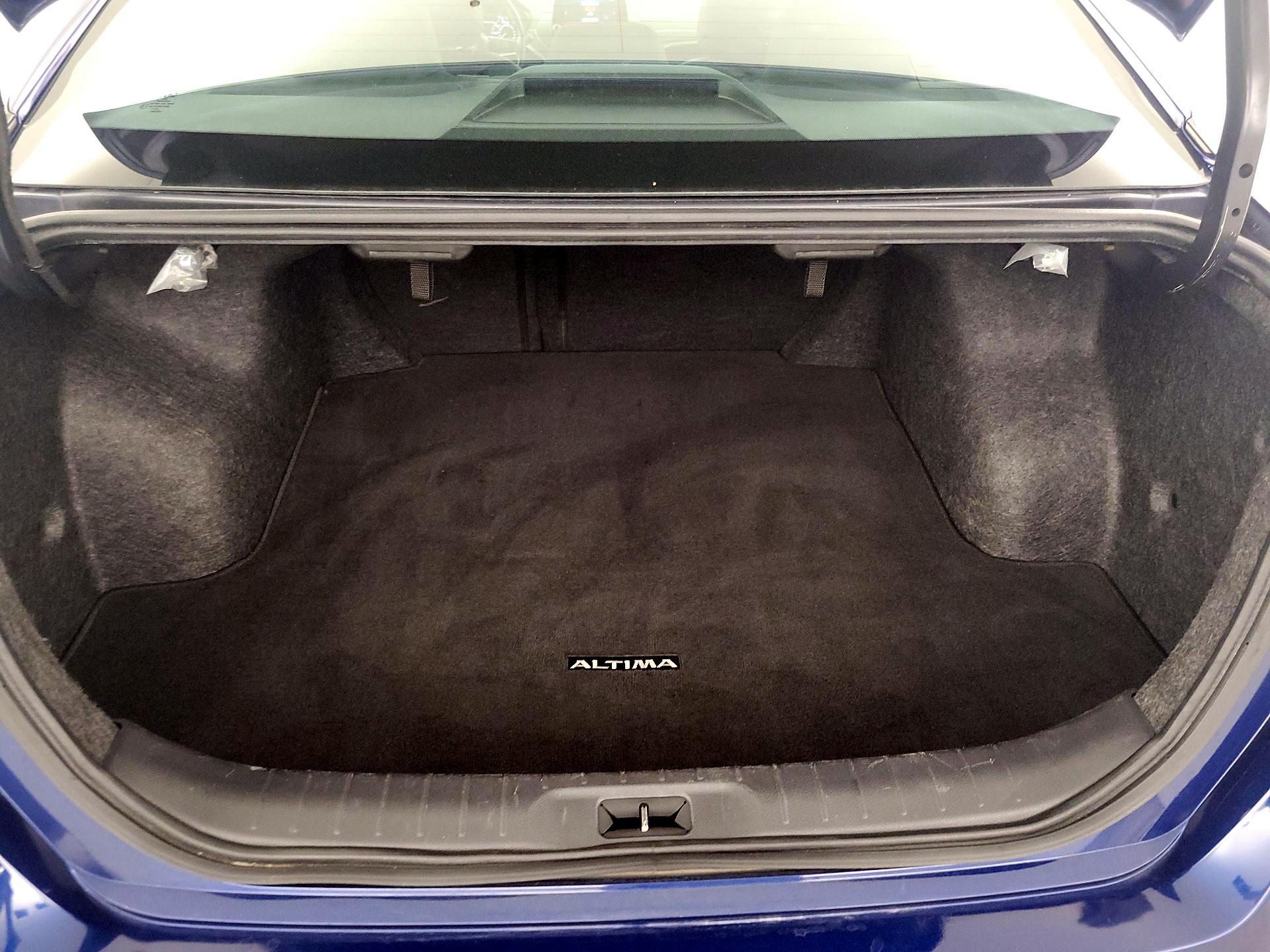 Thumbnail: 2023 Nissan Altima - 20