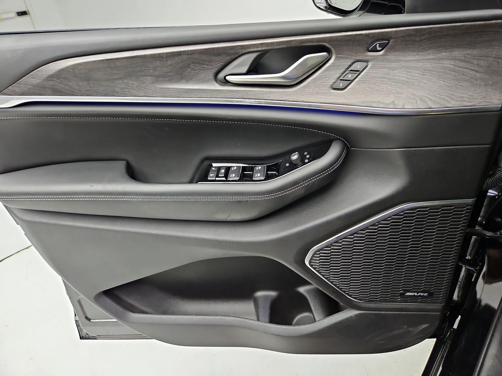 Thumbnail: 2023 Jeep Grand Cherokee - 12