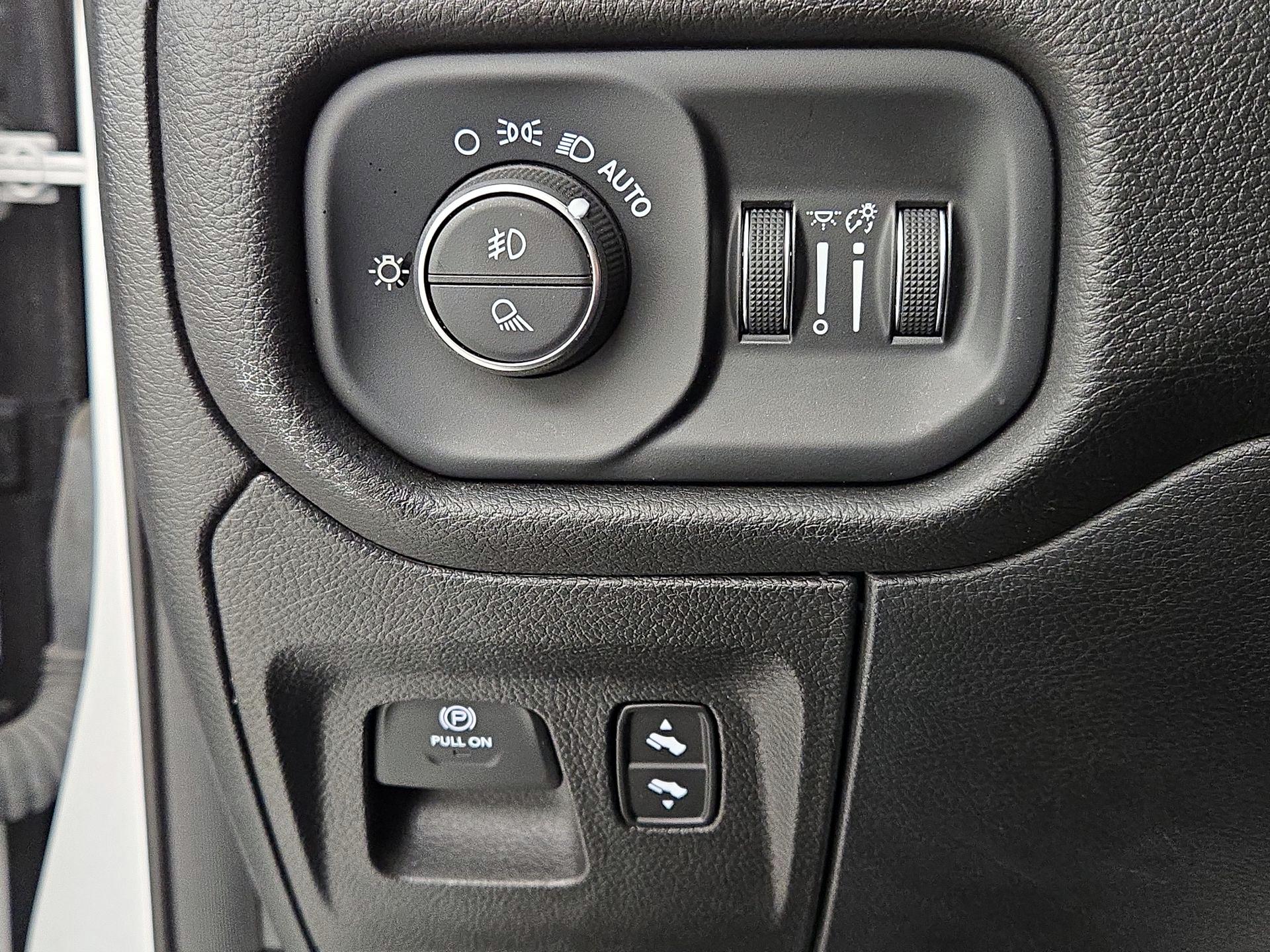 Thumbnail: 2025 RAM 1500 - 13