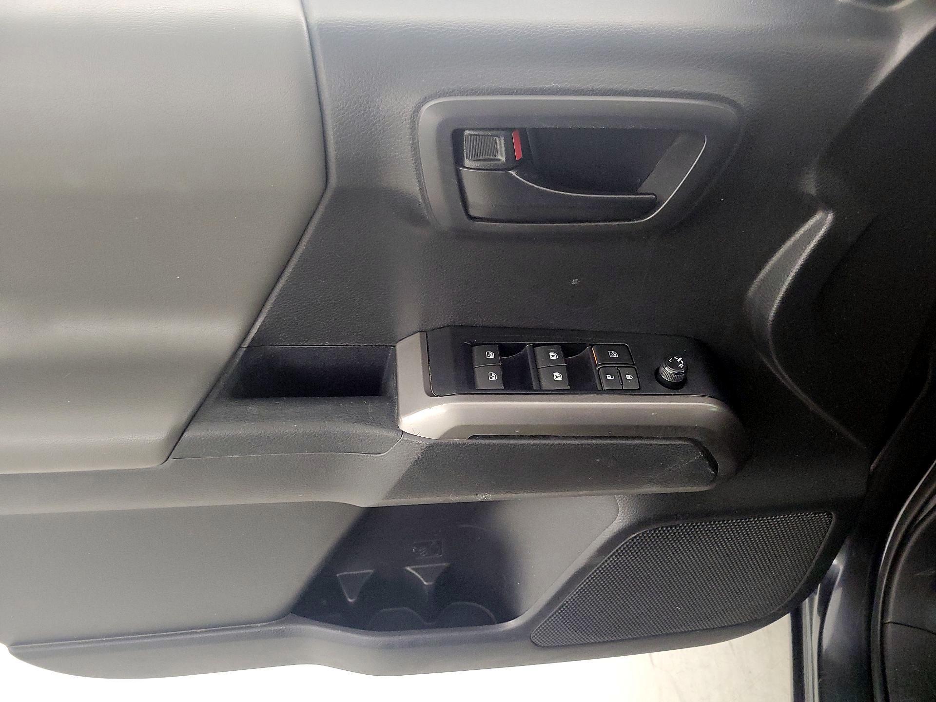 Thumbnail: 2023 Toyota Tacoma - 12