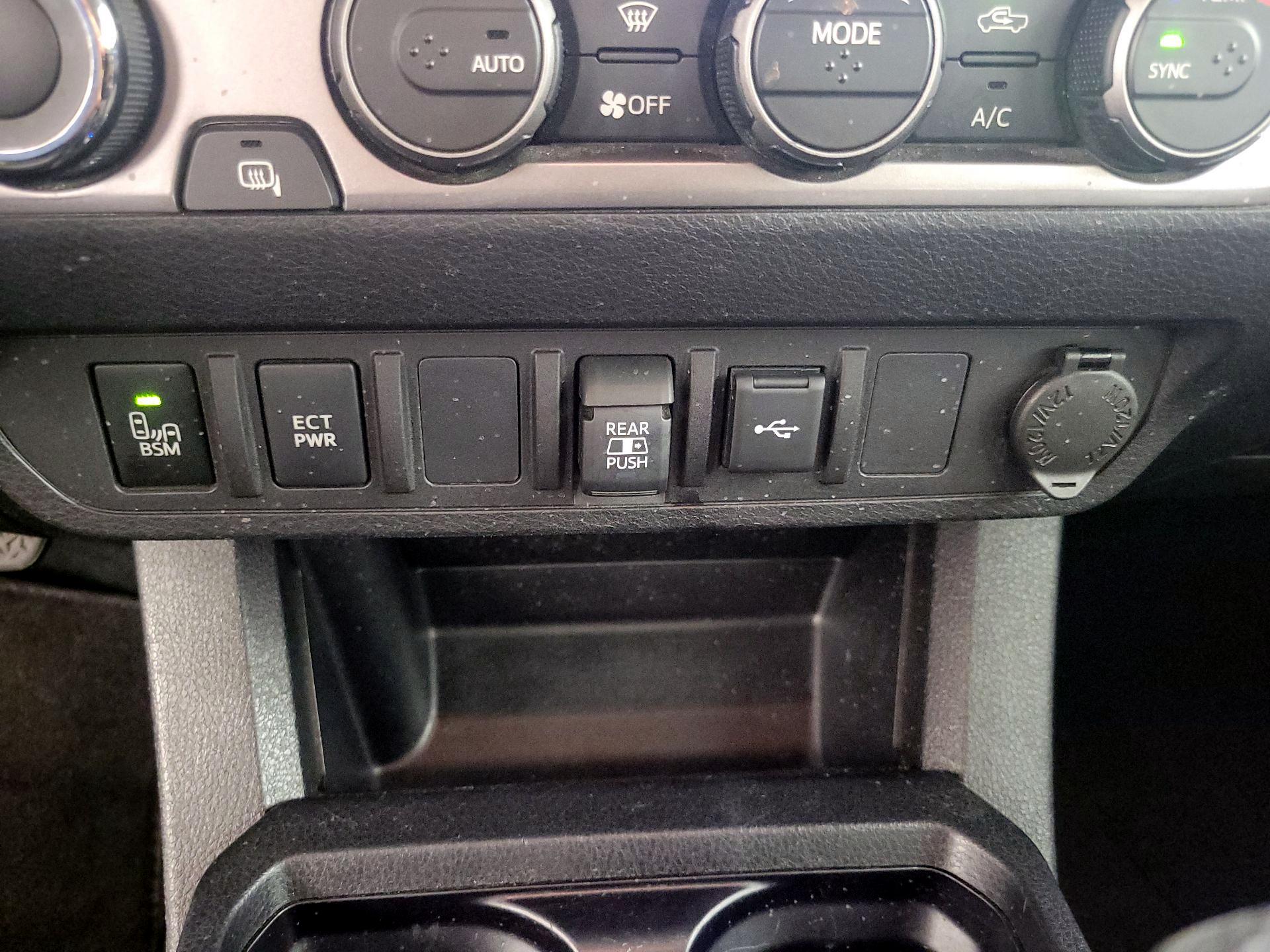 Thumbnail: 2023 Toyota Tacoma - 18