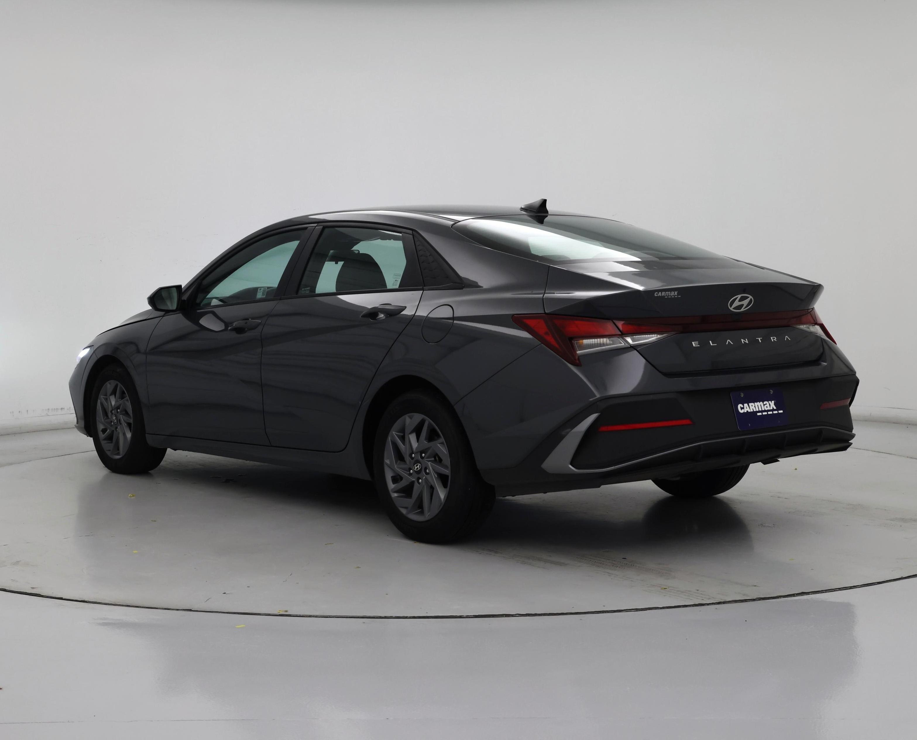 Thumbnail: 2024 Hyundai Elantra - 2