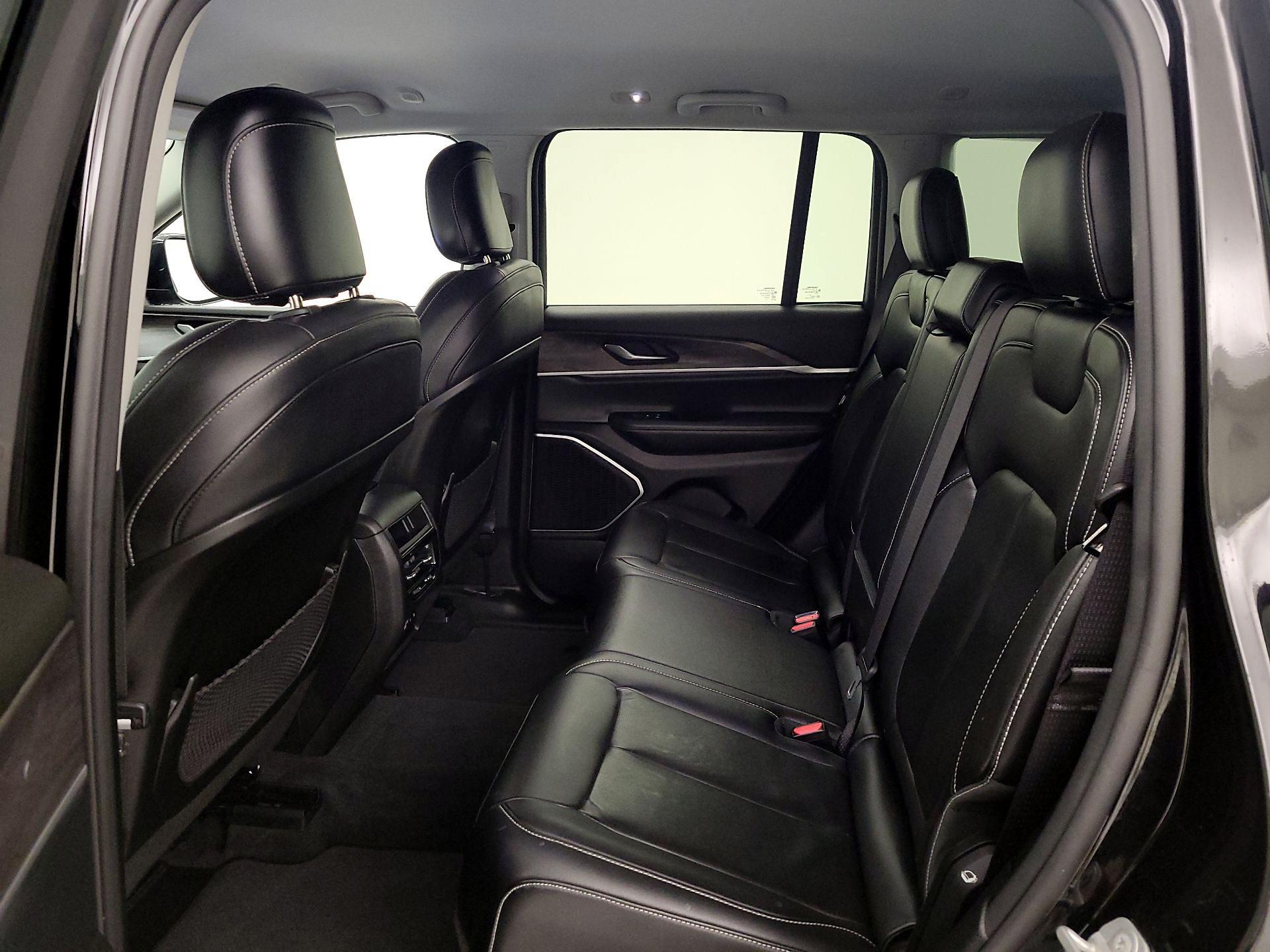 Thumbnail: 2022 Jeep Grand Cherokee - 20