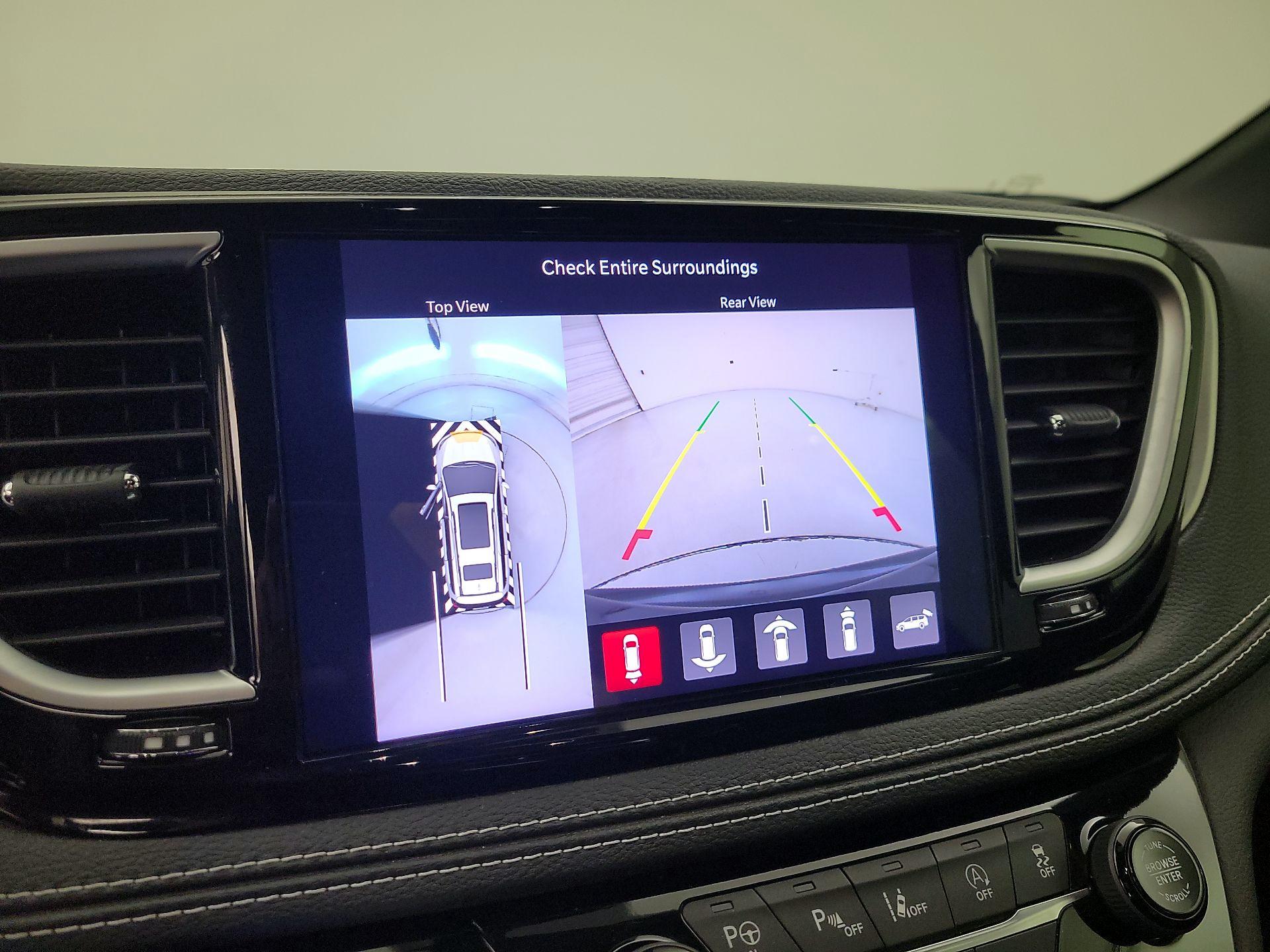 Thumbnail: 2023 Chrysler Pacifica - 15