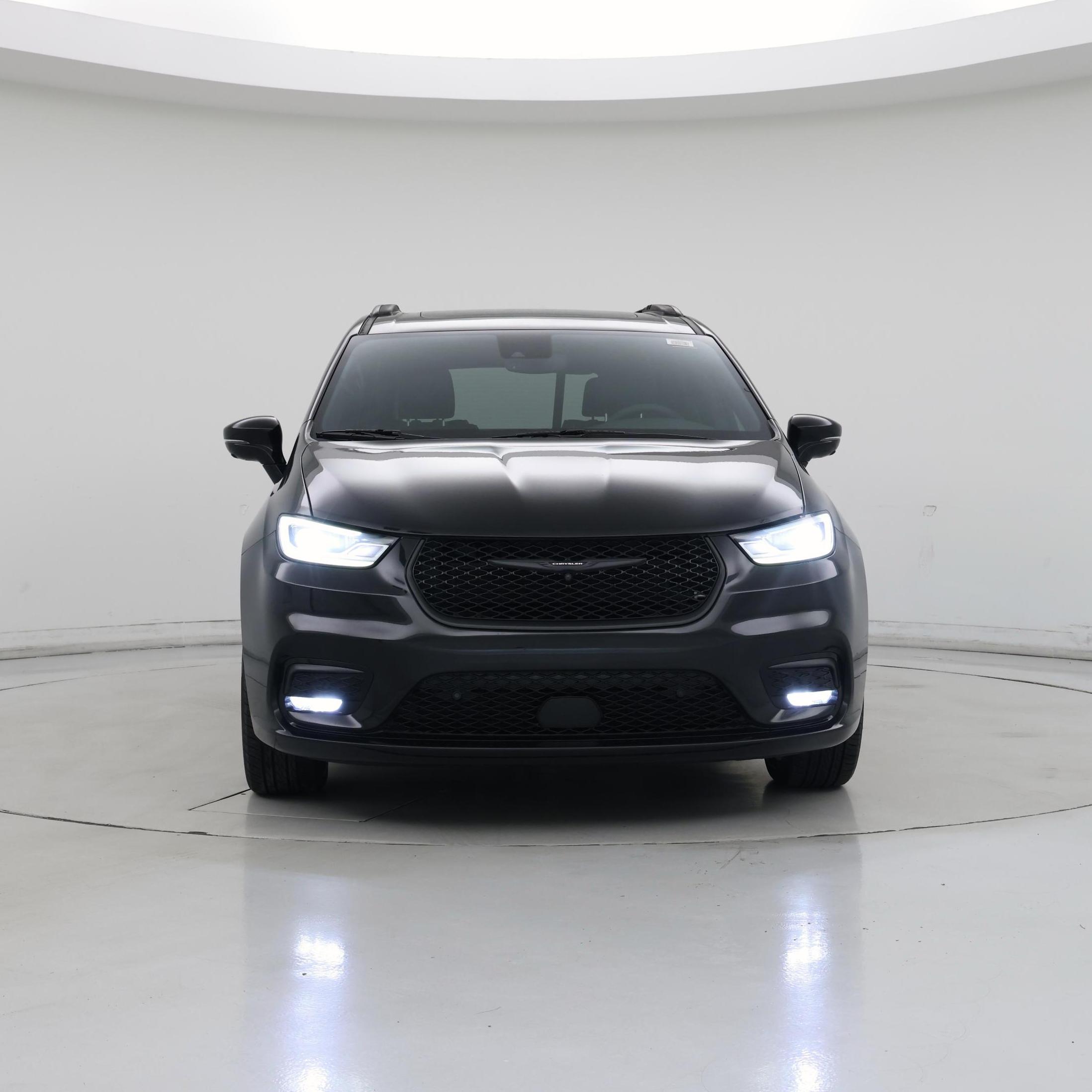 Thumbnail: 2023 Chrysler Pacifica - 5