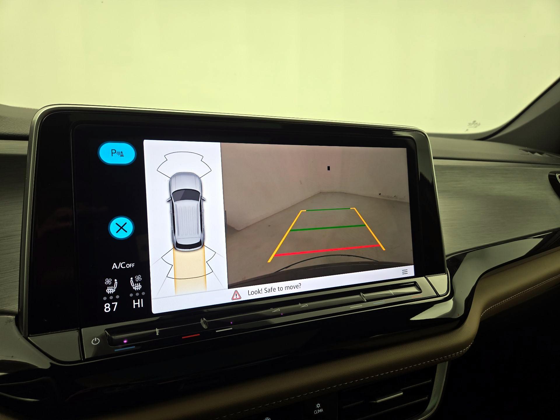 Thumbnail: 2024 Volkswagen Atlas - 14