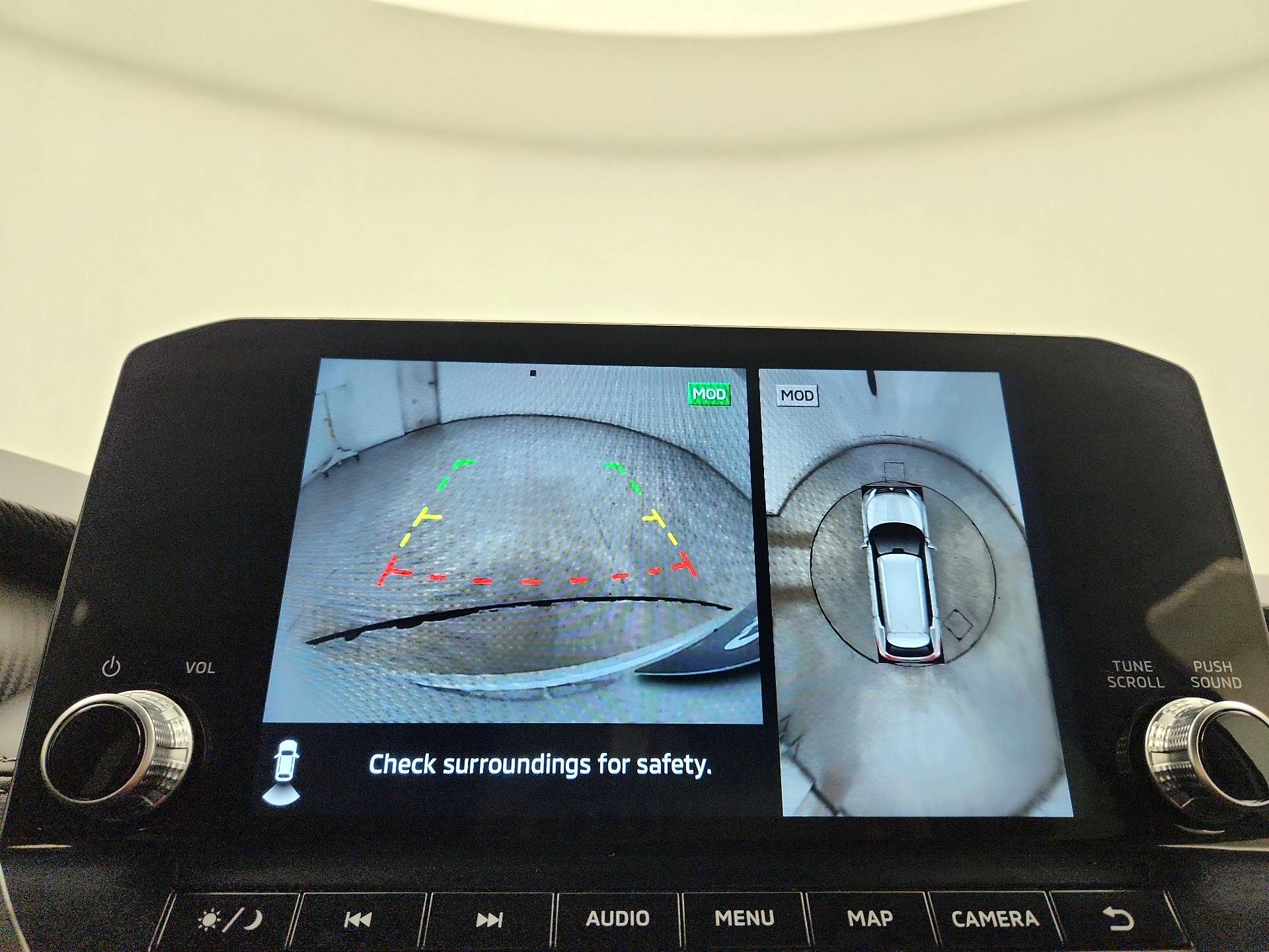 Thumbnail: 2022 Mitsubishi Outlander - 15