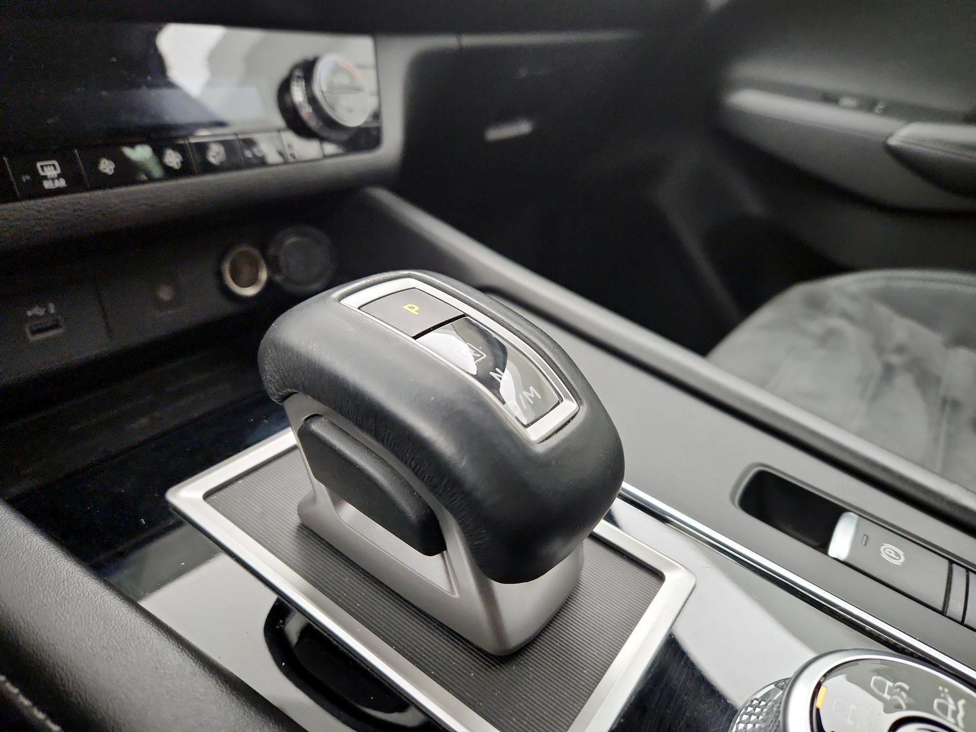 Thumbnail: 2022 Mitsubishi Outlander - 18